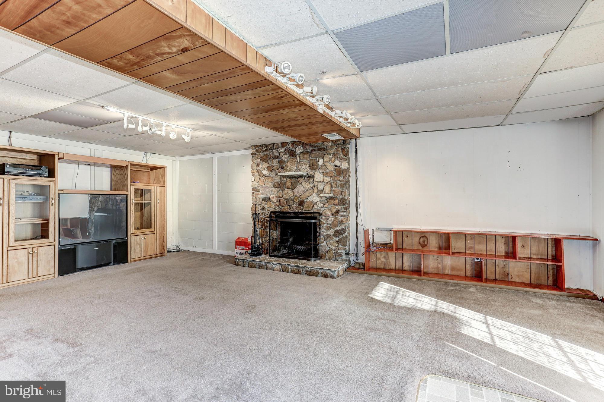 MOUNTAIN FARM - Residential