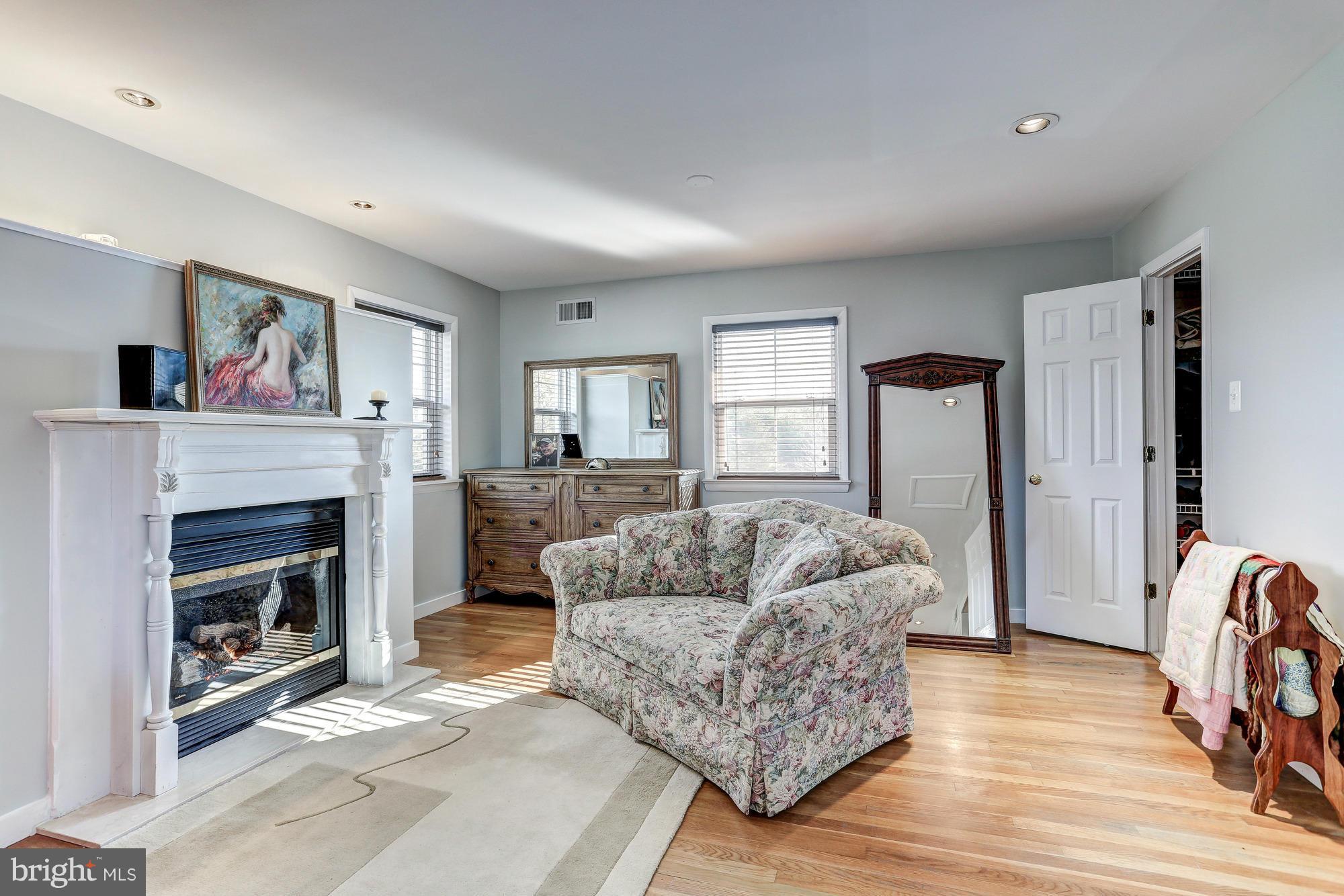 MOUNTAIN FARM - Residential