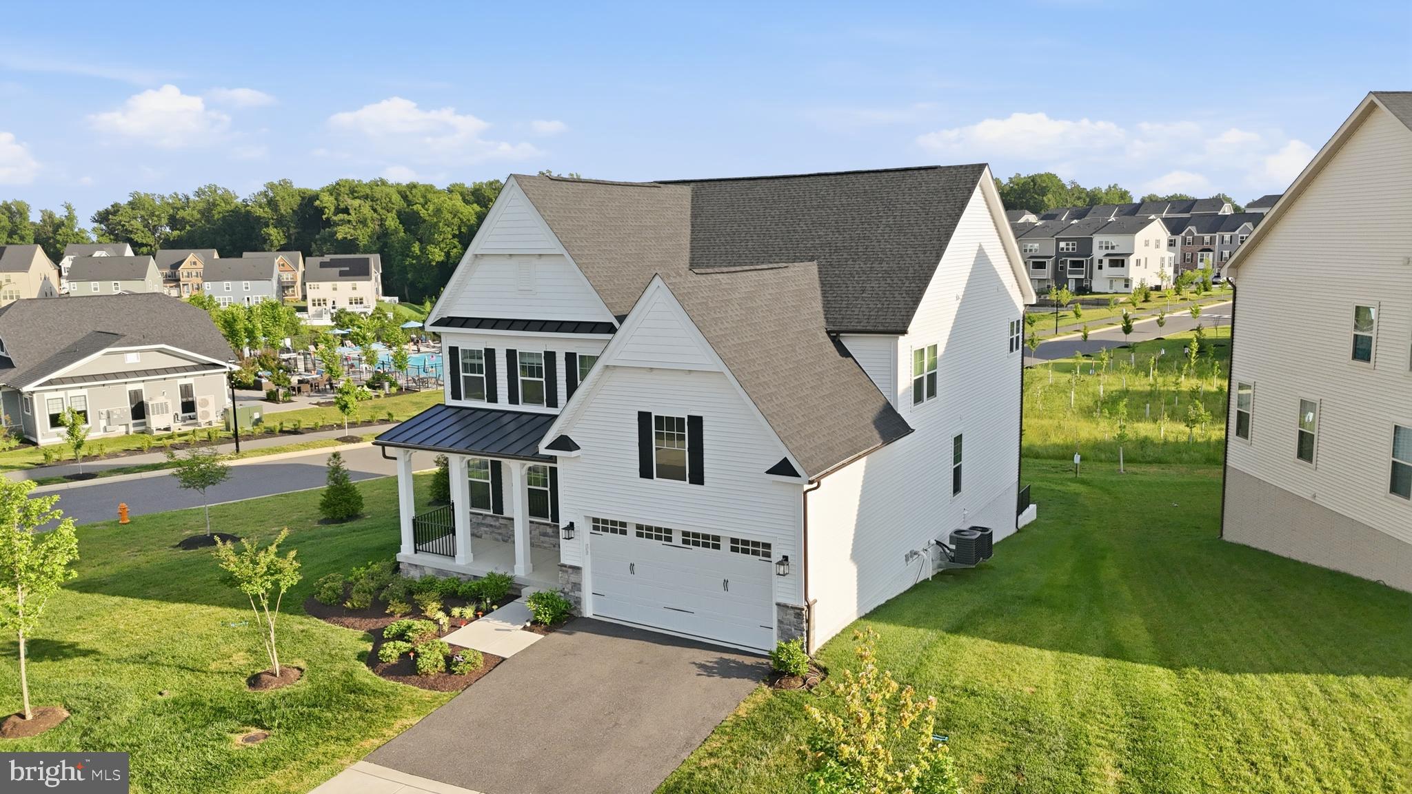 7548 ZOE LANE