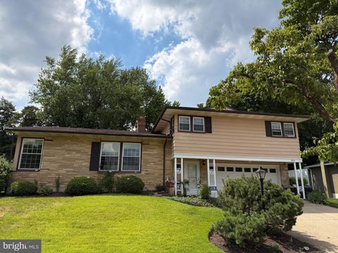 Homes For Sale - 2212 Nassau Drive<br/> WILMINGTON, DE 19810