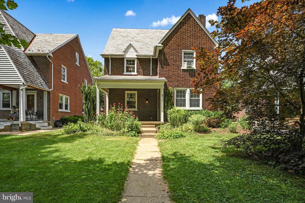 Photo of 817 Martha Avenue, Lancaster, PA 17601 (MLS # PALA2052774)