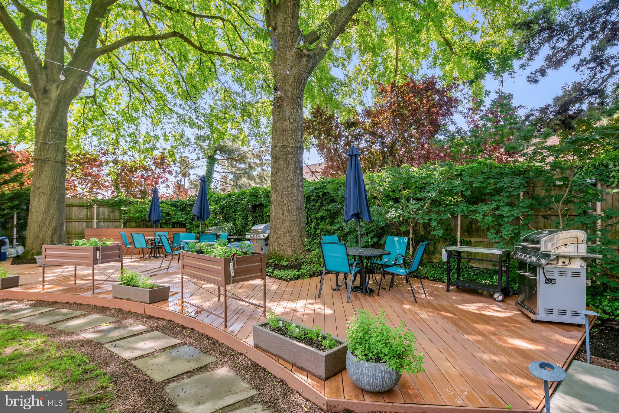 SOCIETY HILL - Residential Lease