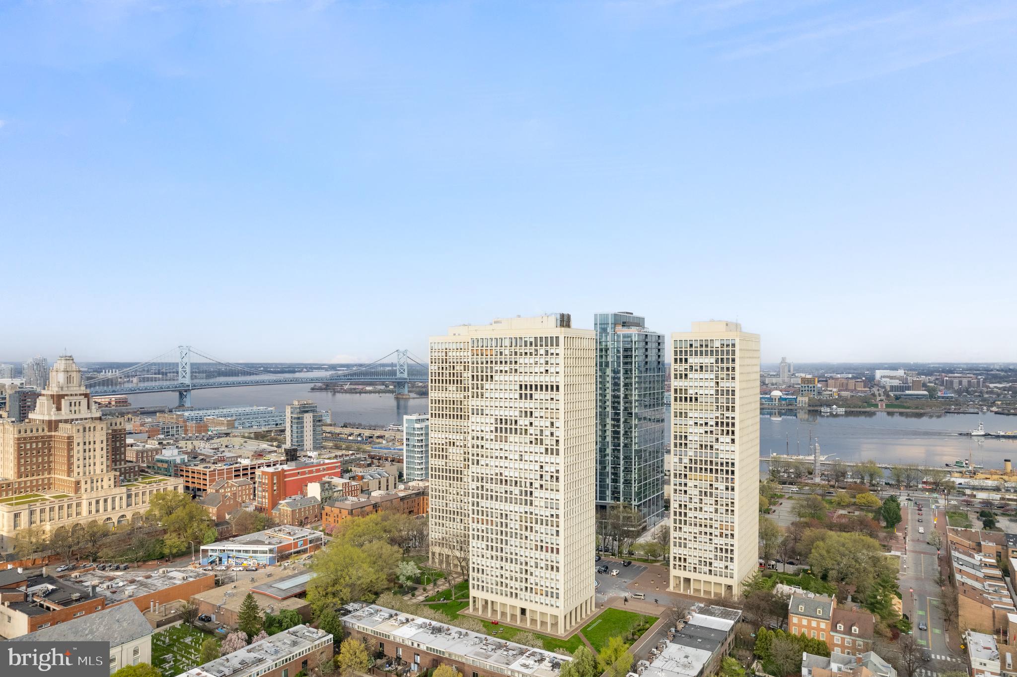 SOCIETY HILL - Residential Lease