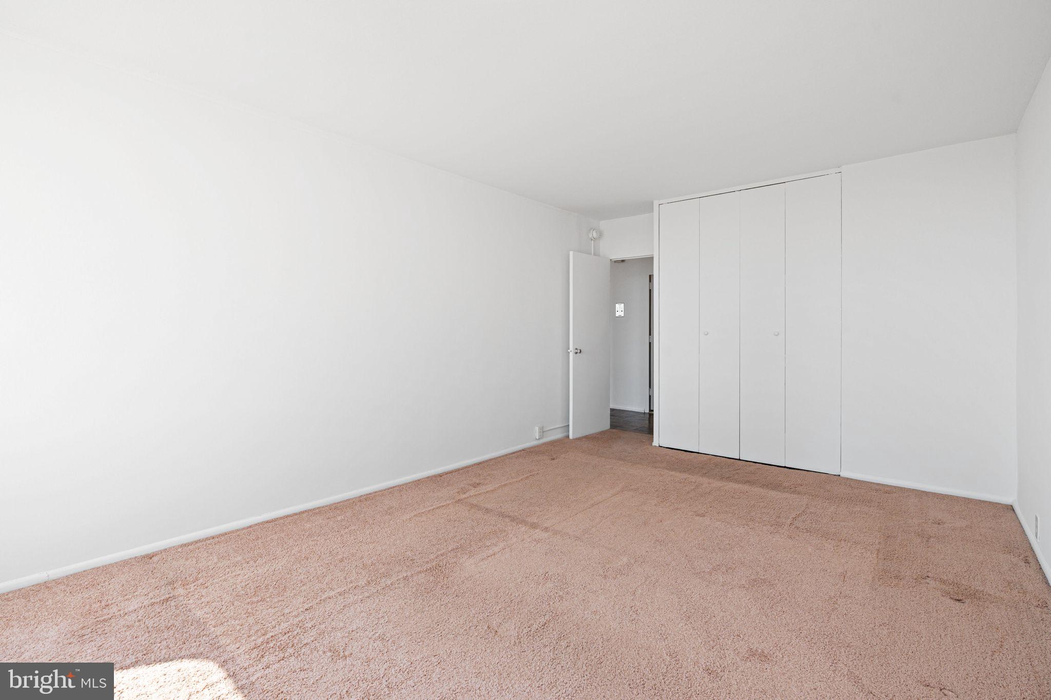 SOCIETY HILL - Residential Lease