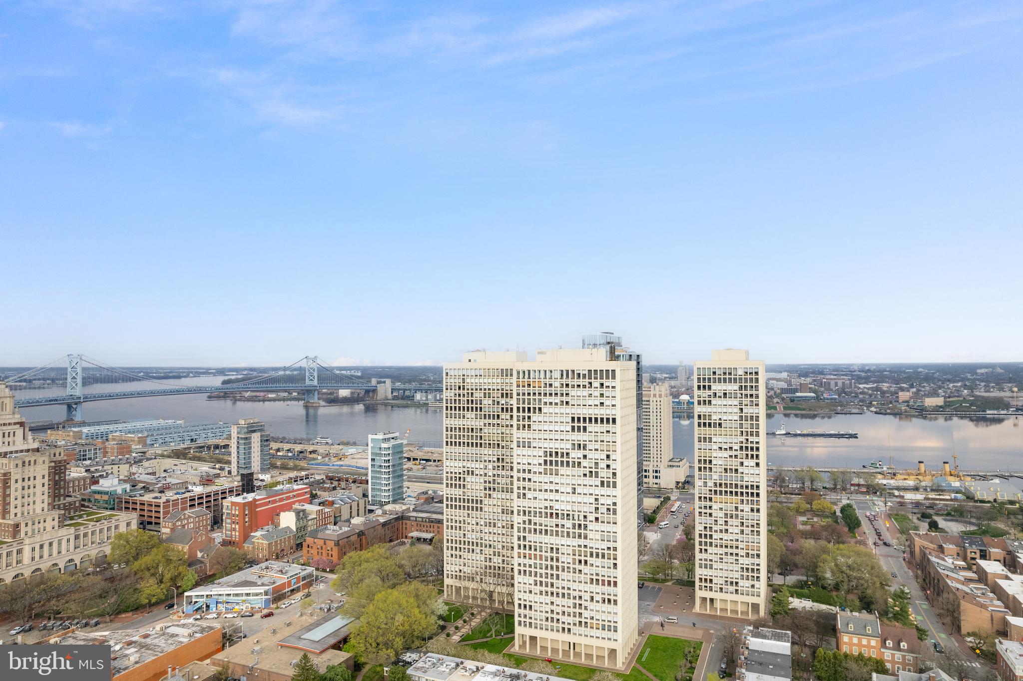 SOCIETY HILL - Residential Lease