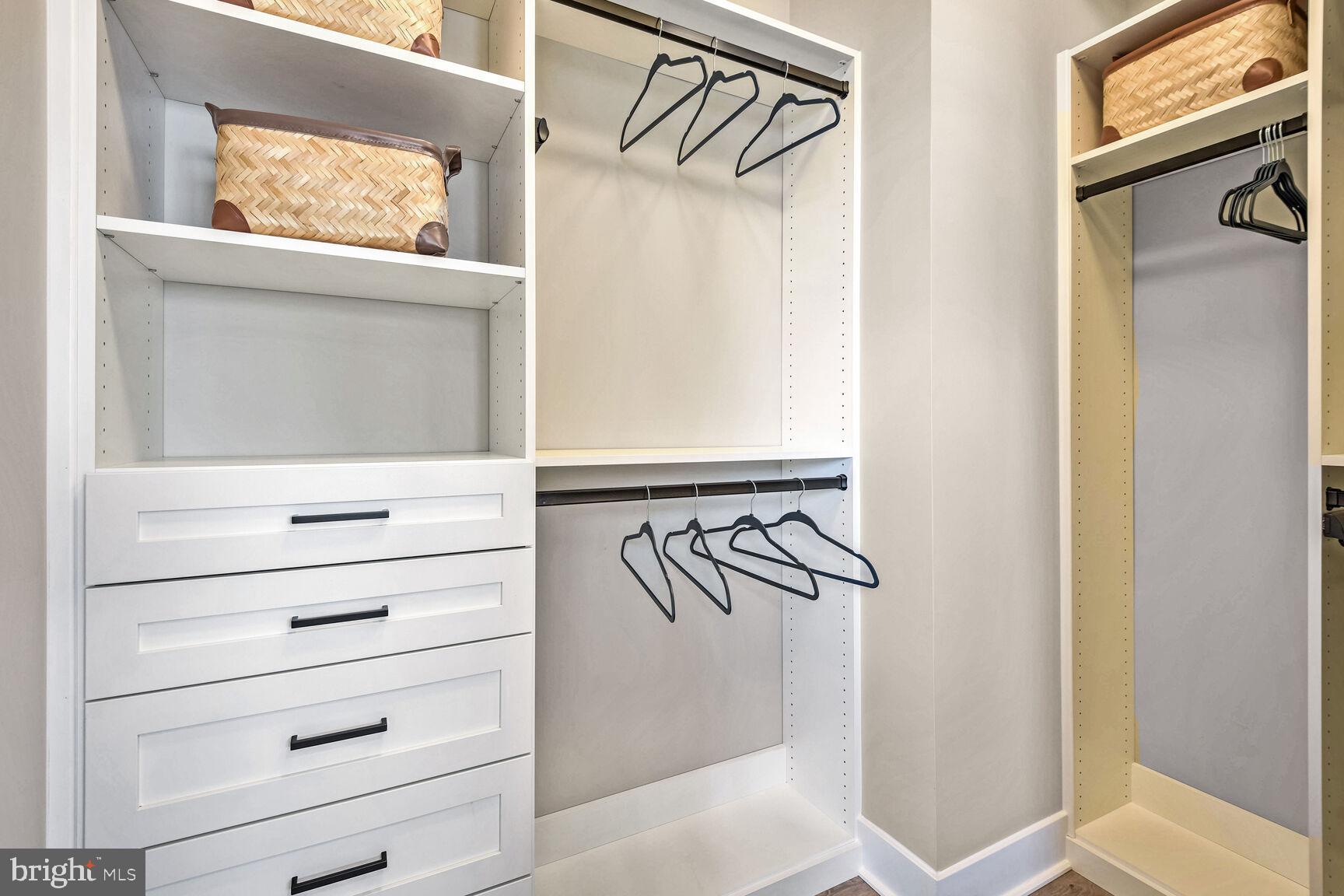 FARMSTEAD DISTRICT - Residential