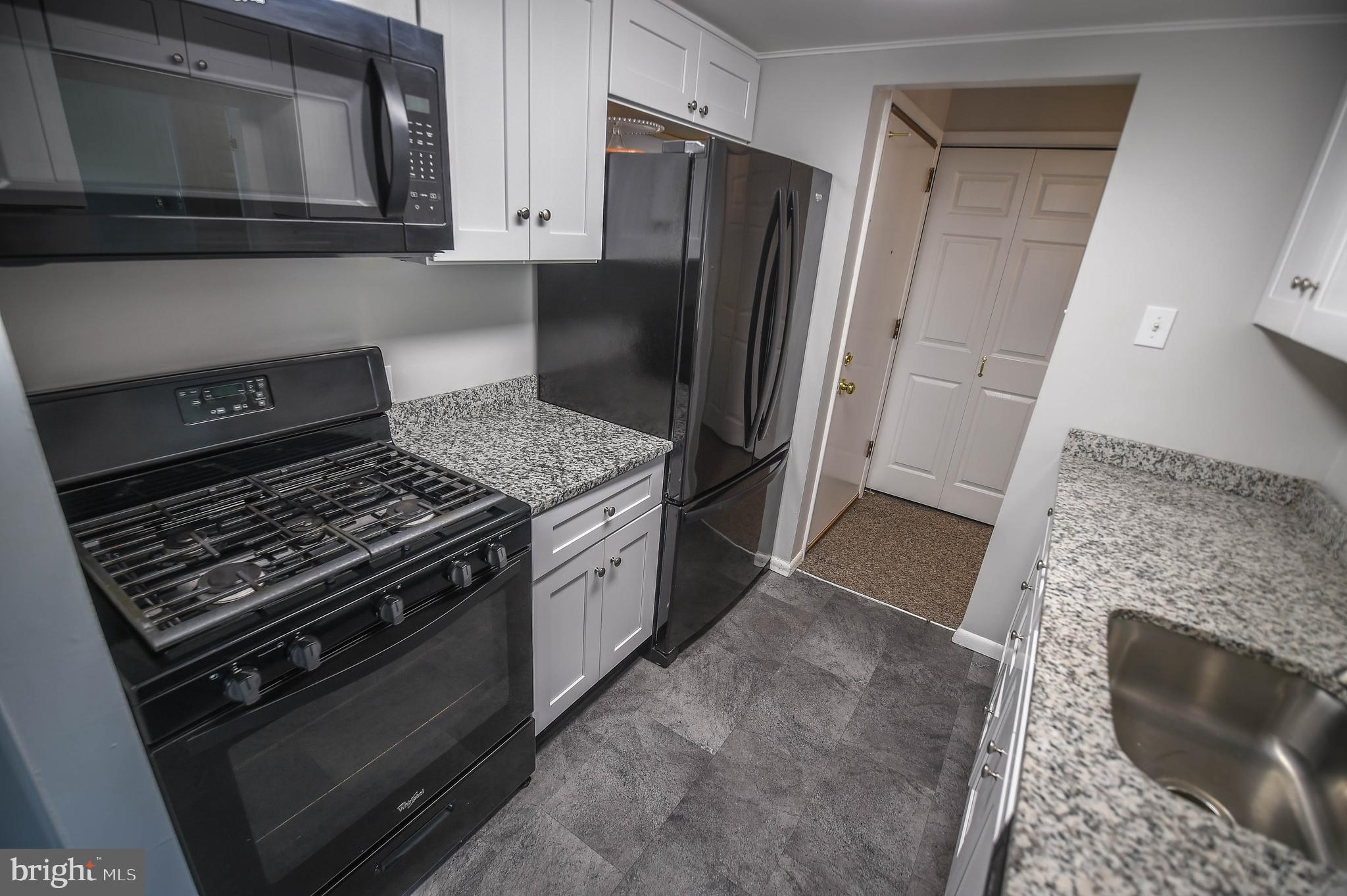 GLENHARDIE CONDOS - Residential Lease