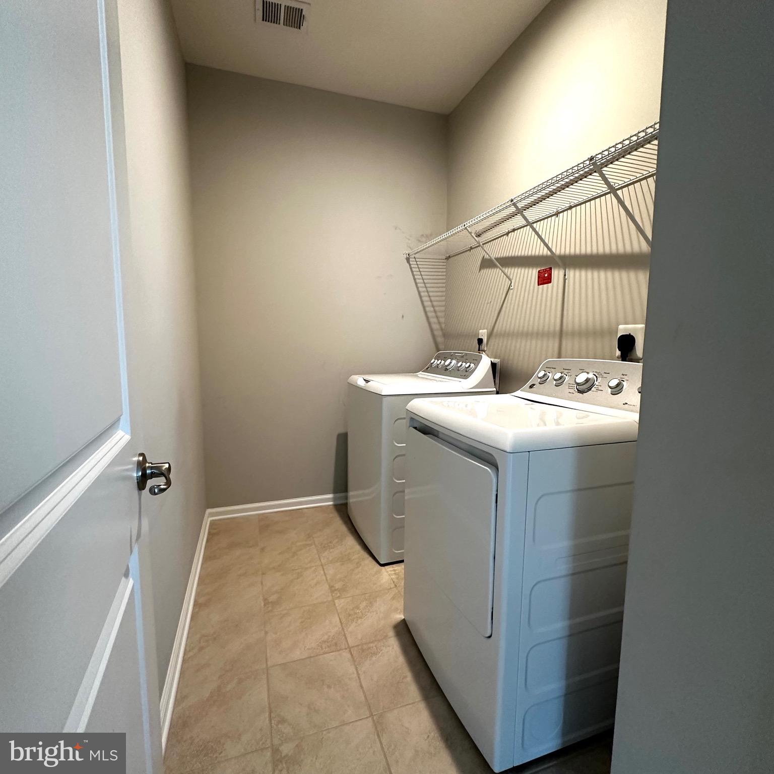 THE VILLAGE AT COURTHOUSE COMMONS - Residential Lease