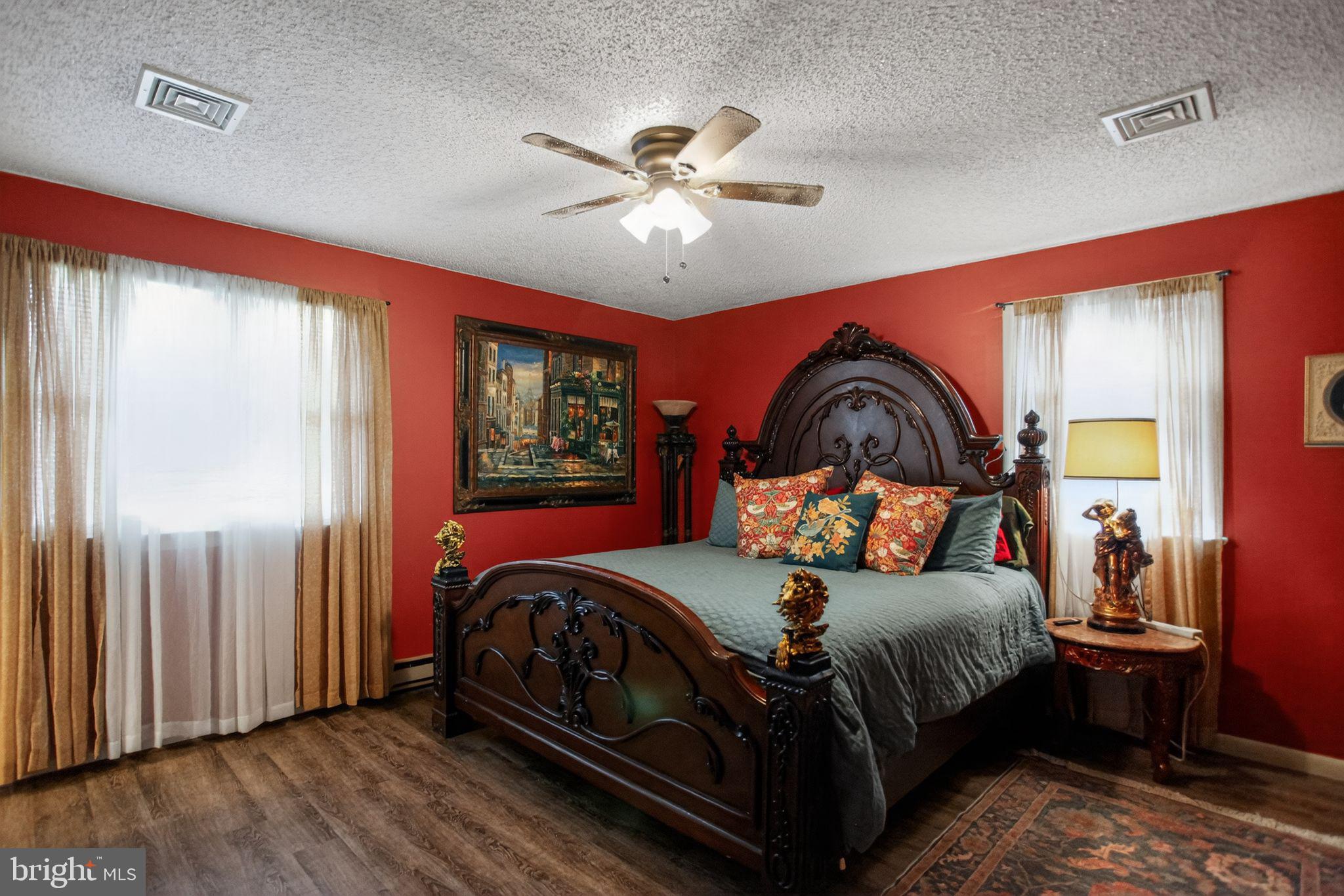 MAPLE GLEN - Residential