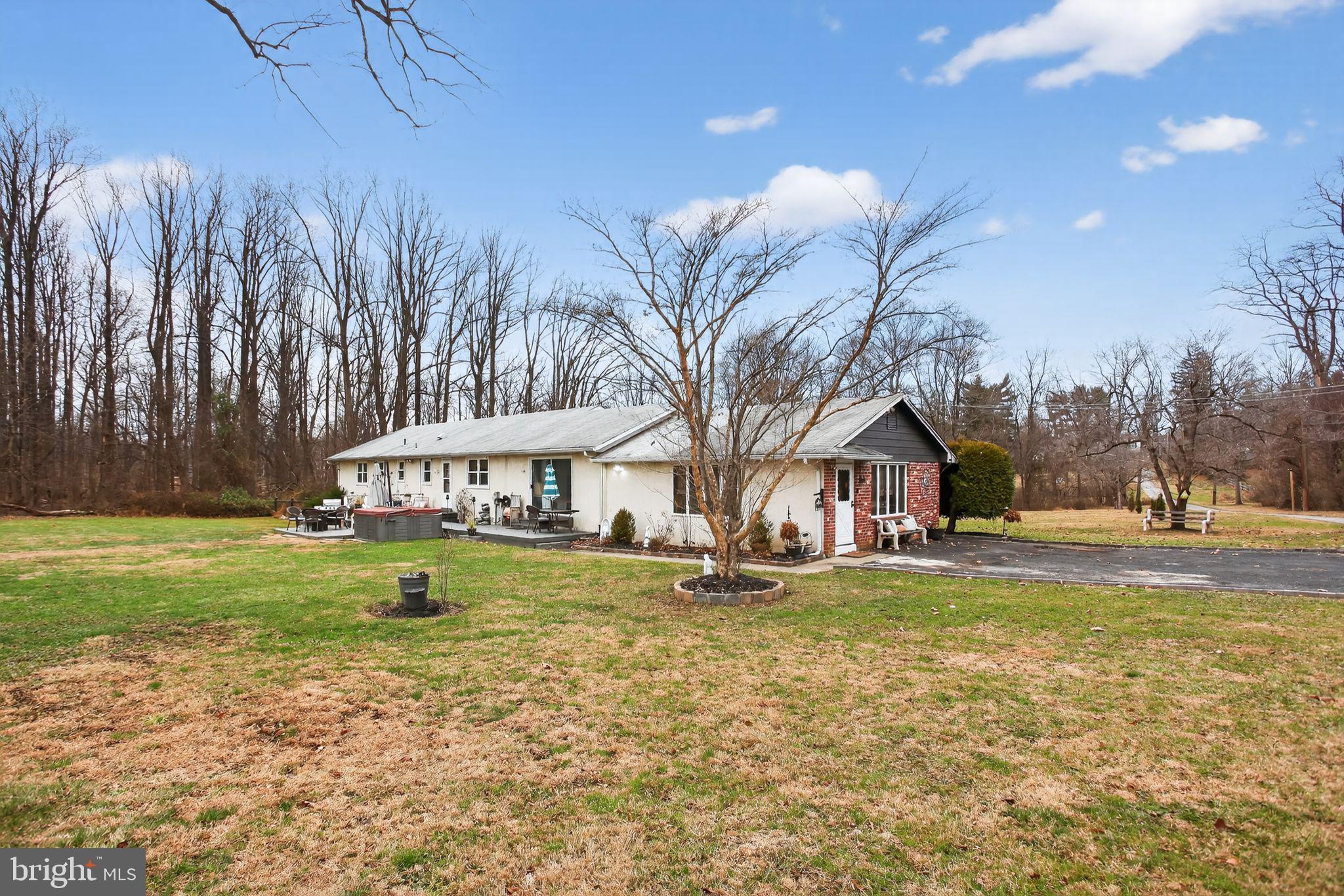 MAPLE GLEN - Residential