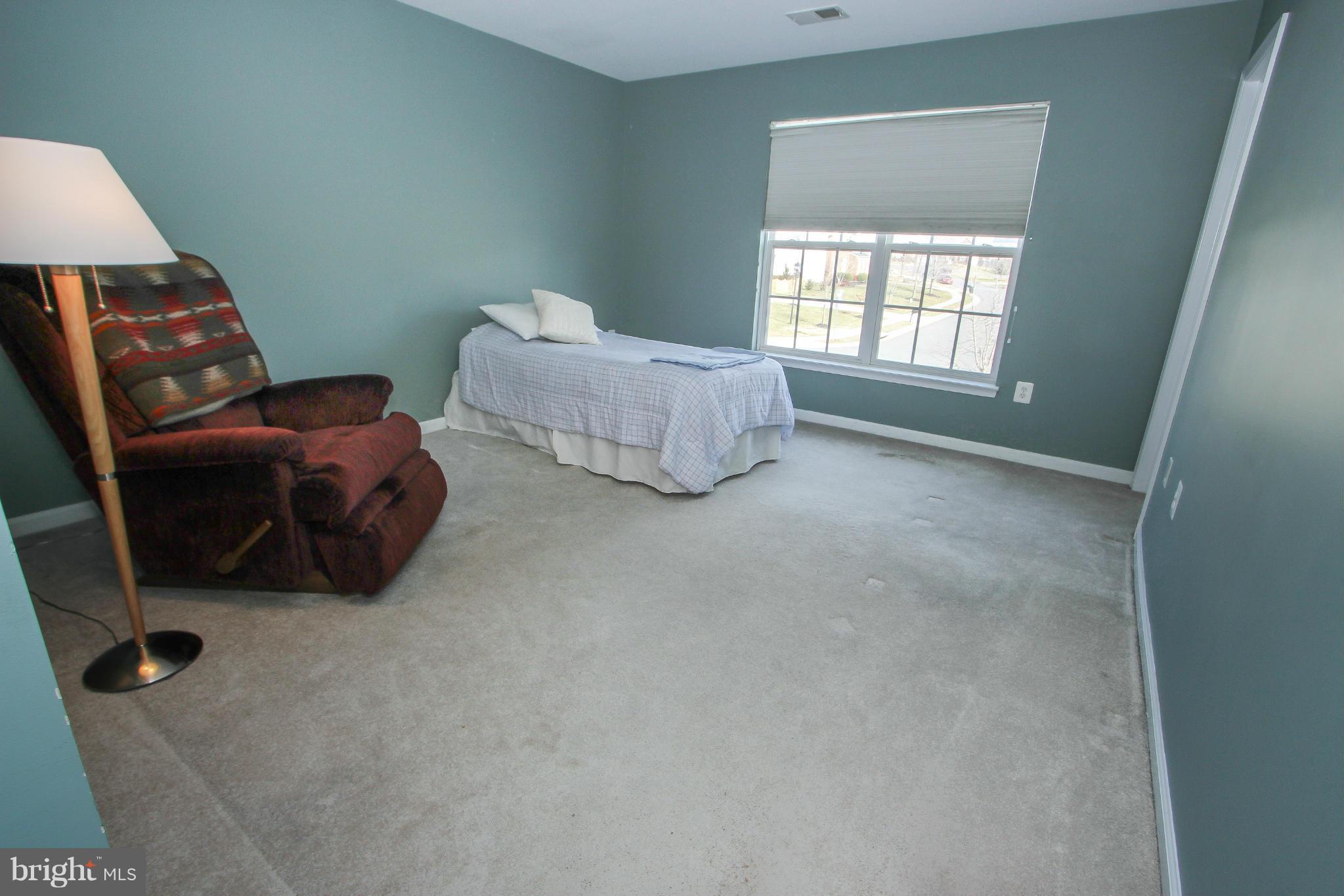 BLUE SPRING FARM - Residential