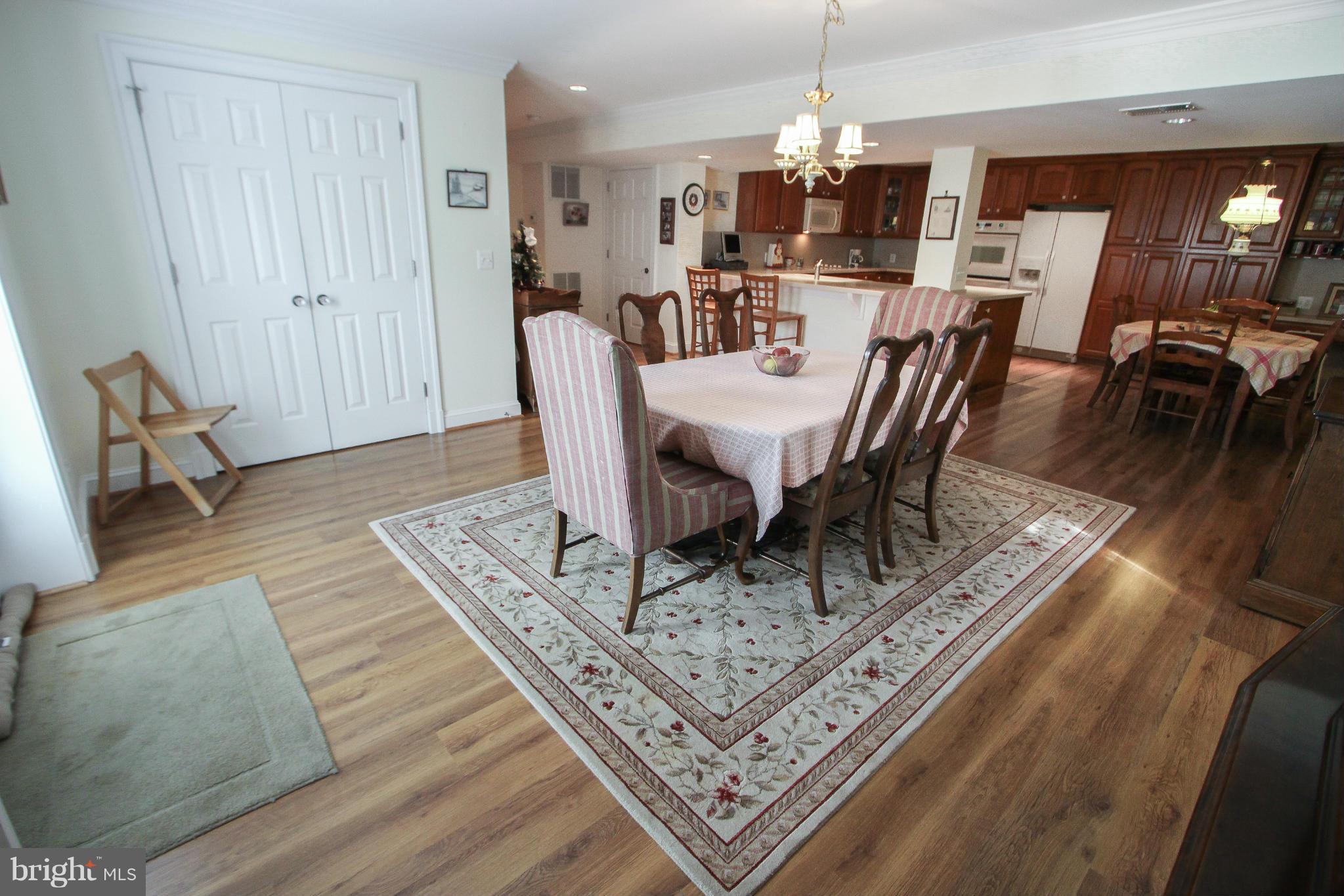 BLUE SPRING FARM - Residential