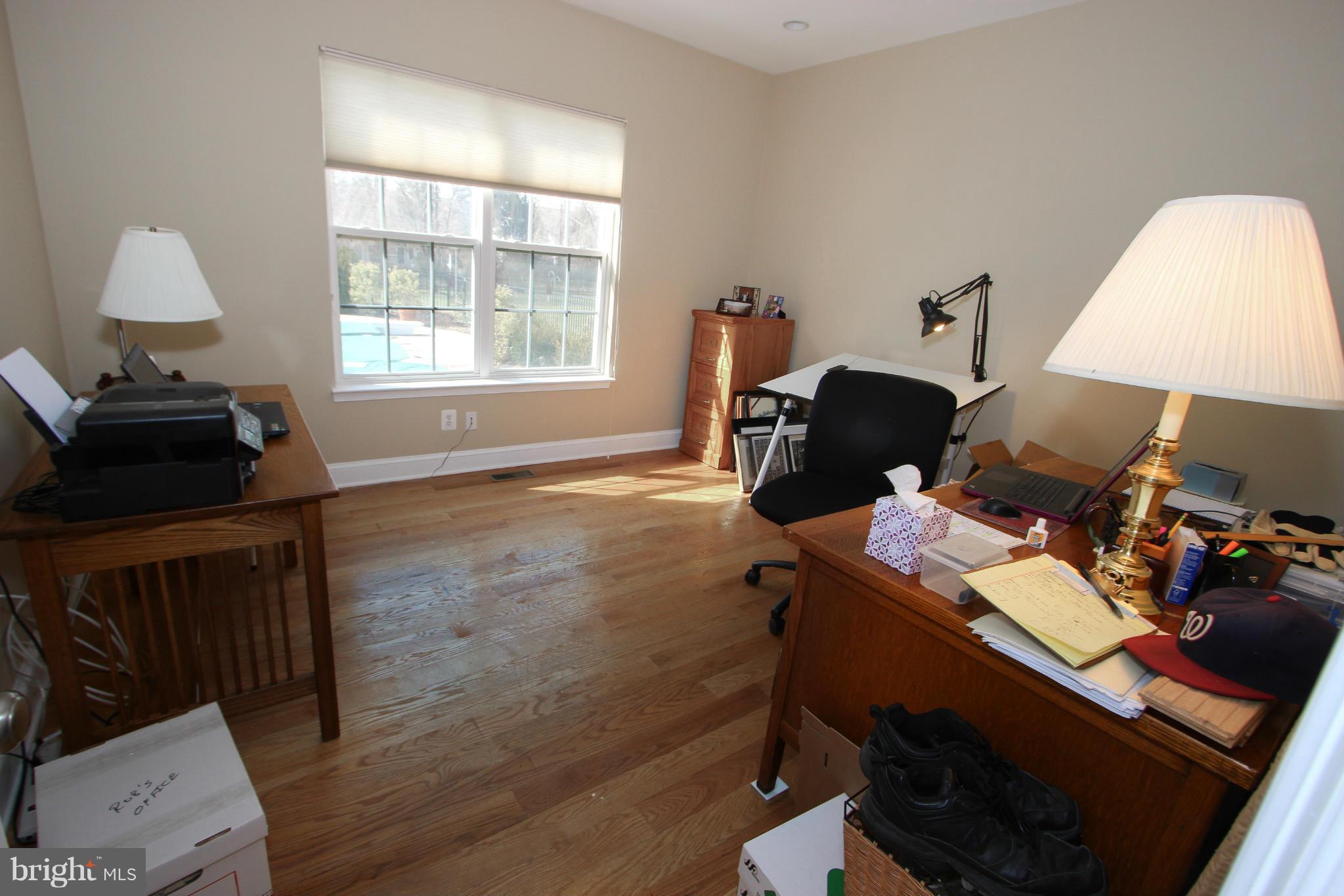 BLUE SPRING FARM - Residential