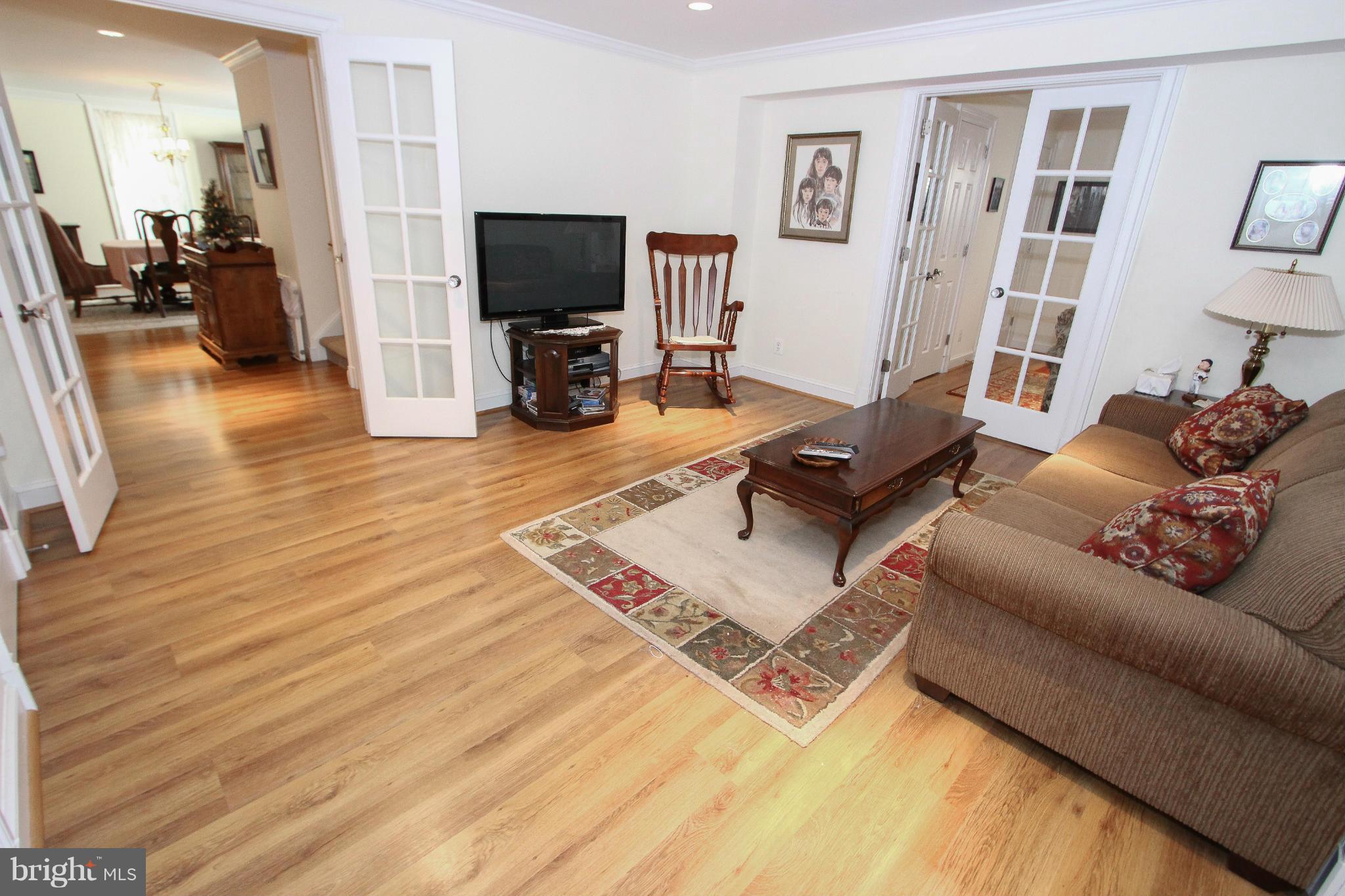 BLUE SPRING FARM - Residential