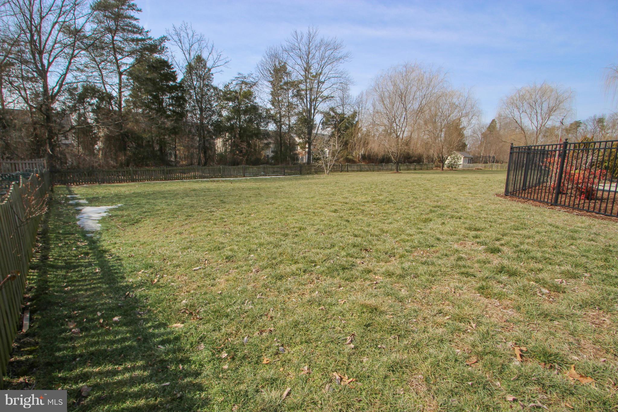 BLUE SPRING FARM - Residential