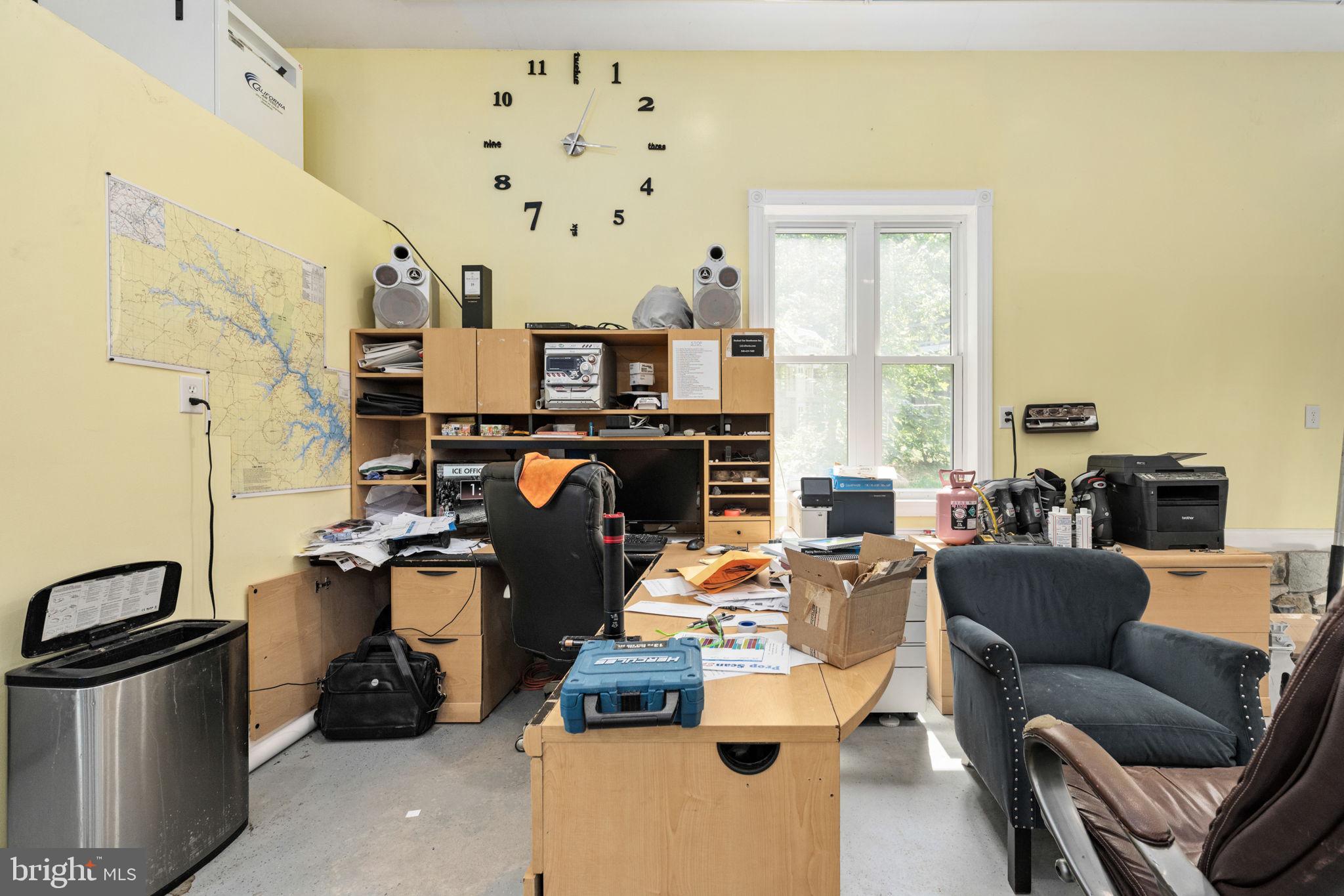 TALL PINES - Residential