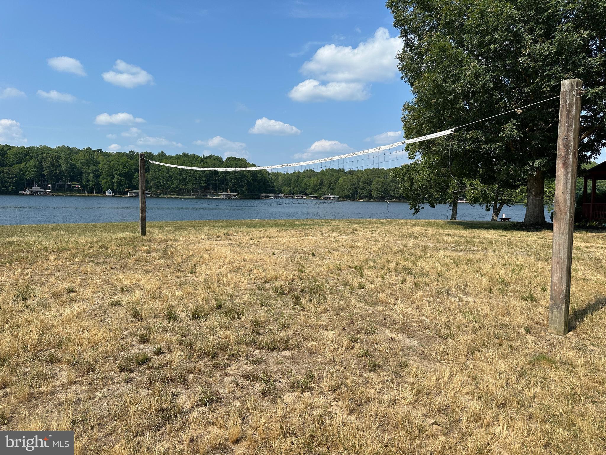 TALL PINES - Residential