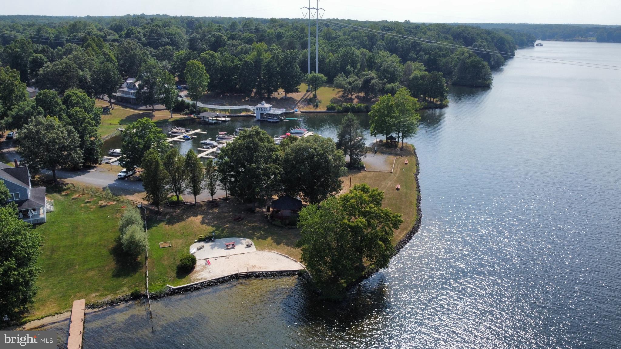 TALL PINES - Residential