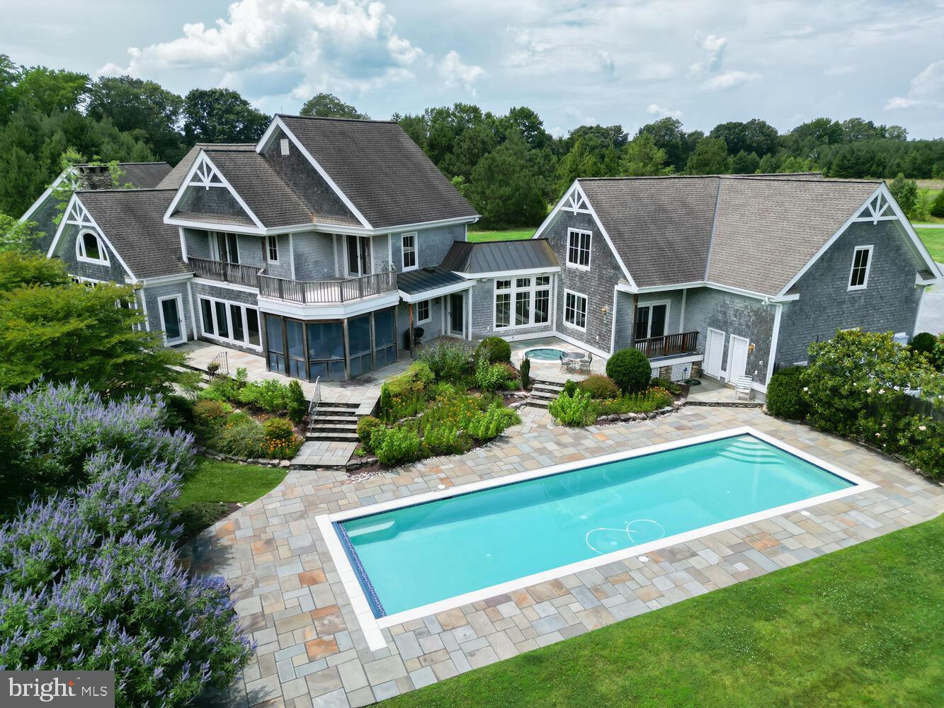 KINTORE LAKE - Residential