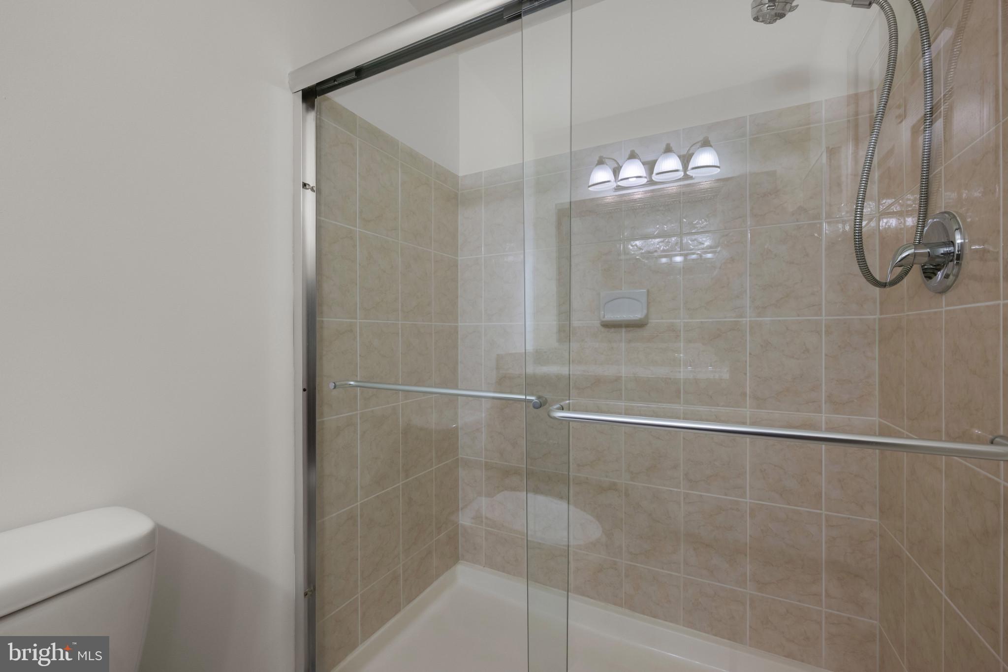 LOVETON FARMS - Residential