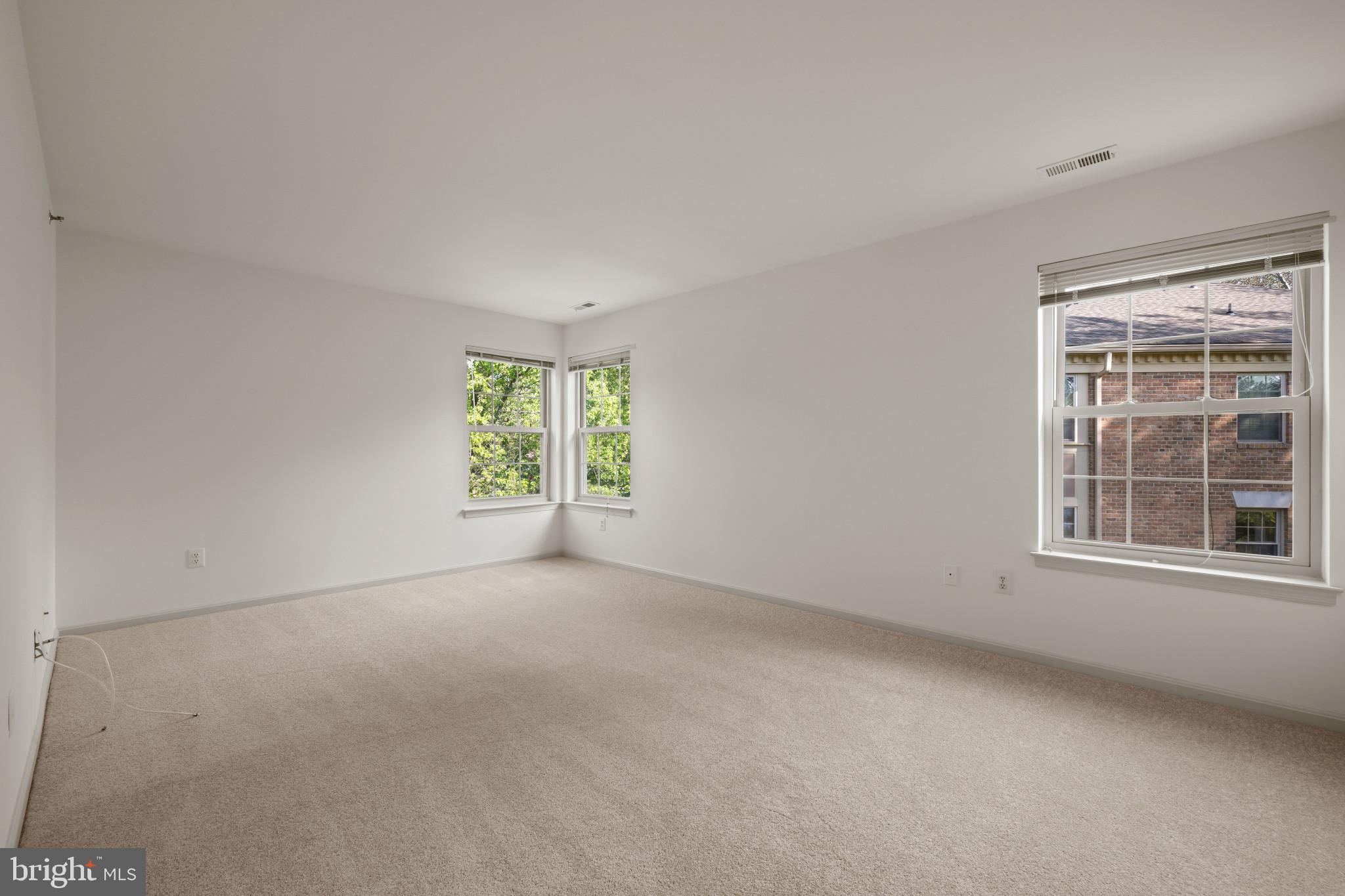 LOVETON FARMS - Residential