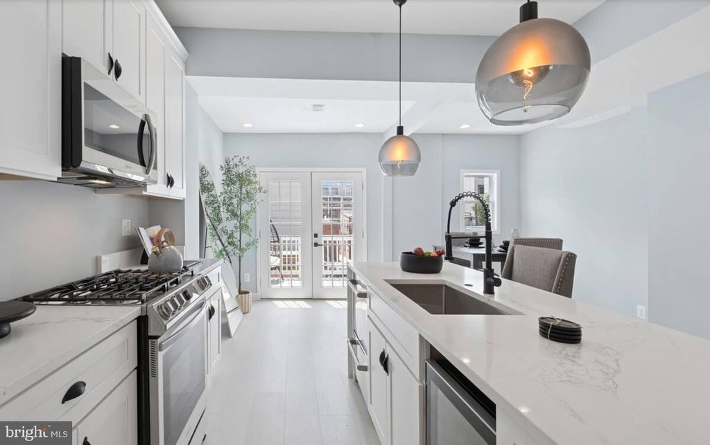 Photo of 706 Longfellow Street NW, WASHINGTON, DC 20011 (MLS # DCDC2229572)