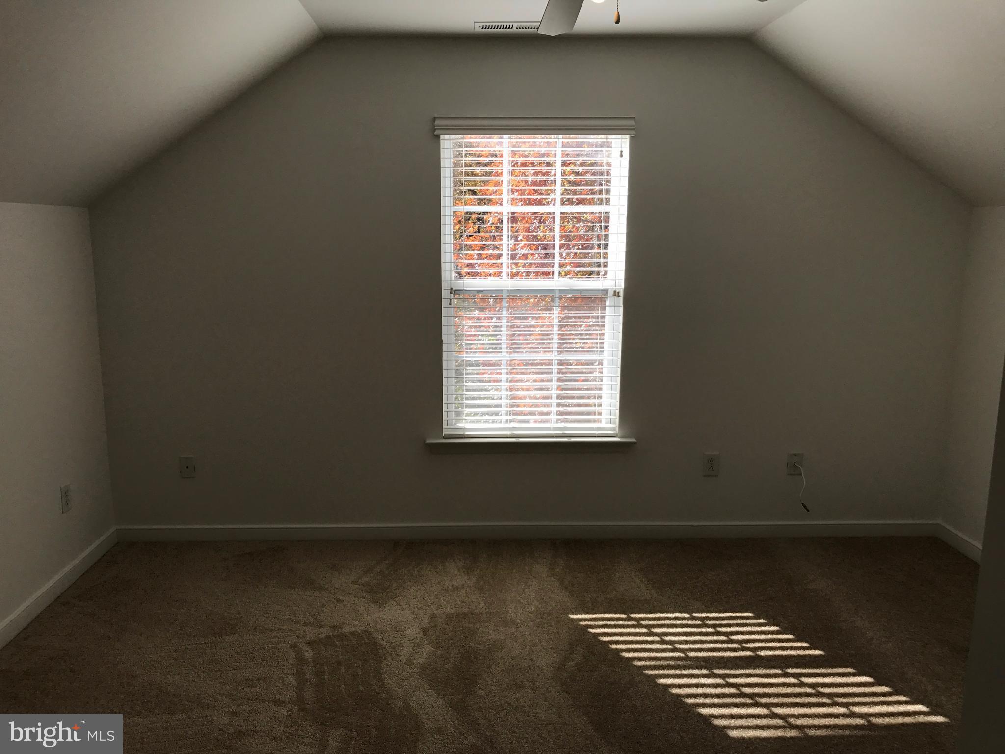 FOUR MILE RUN - Residential Lease