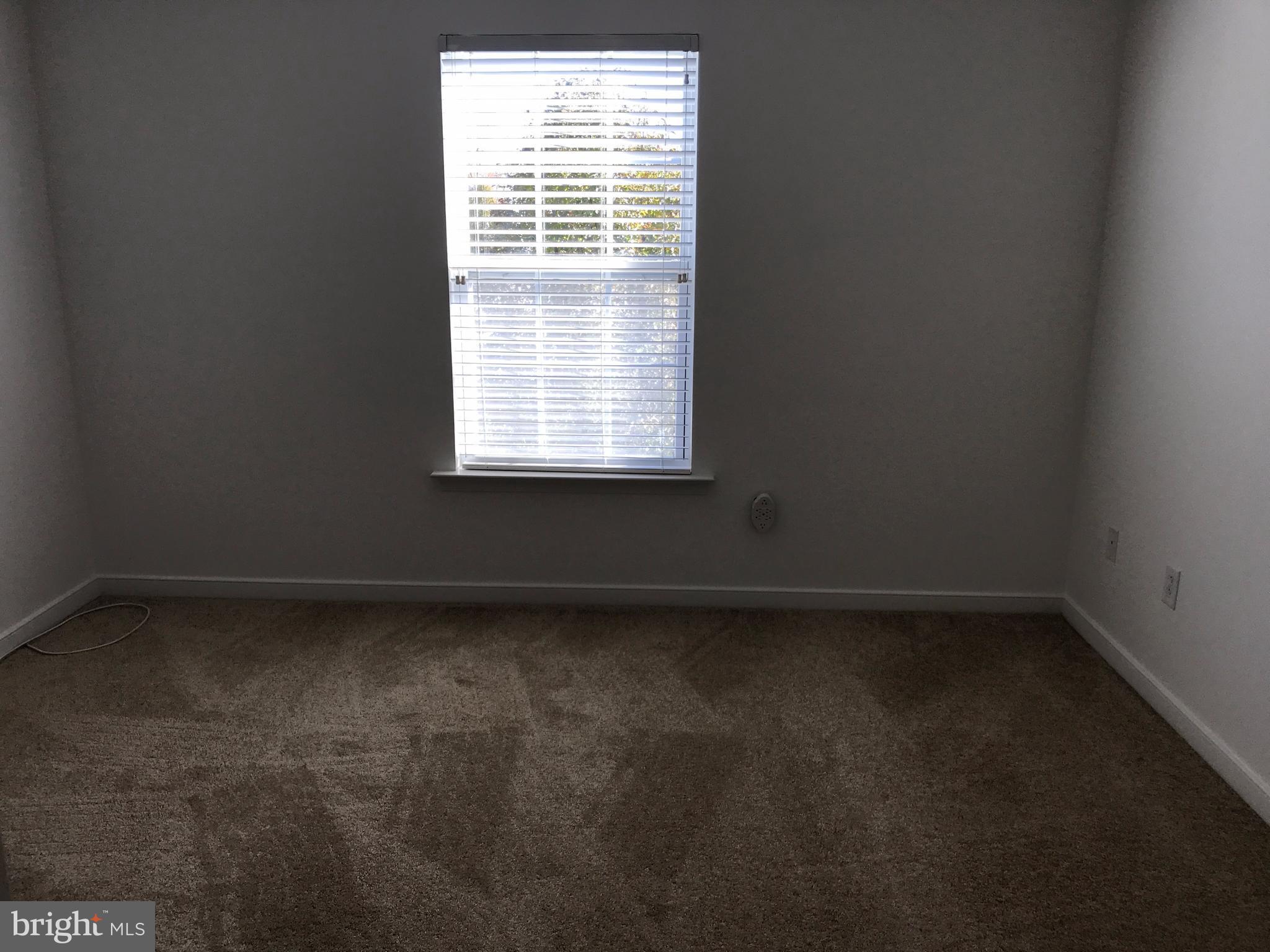 FOUR MILE RUN - Residential Lease