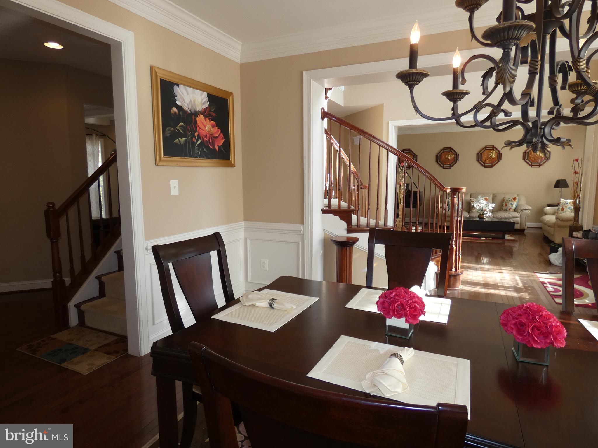 BROAD RUN OAKS - Residential