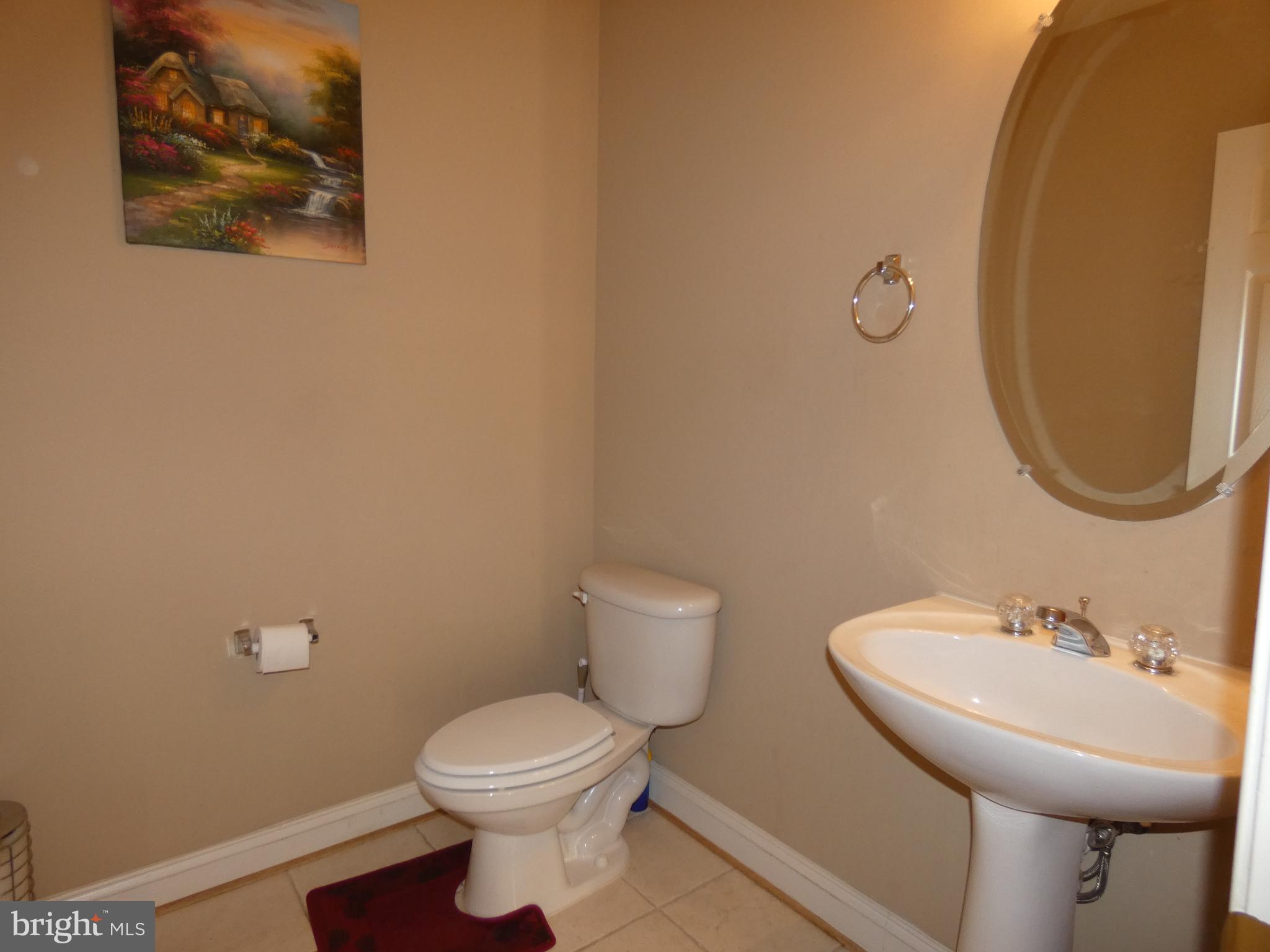 BROAD RUN OAKS - Residential