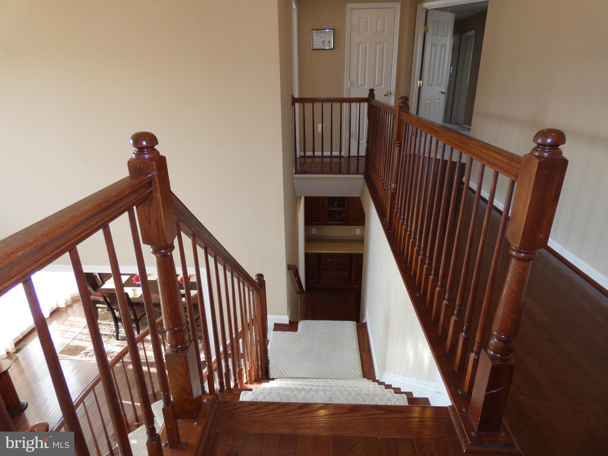 BROAD RUN OAKS - Residential