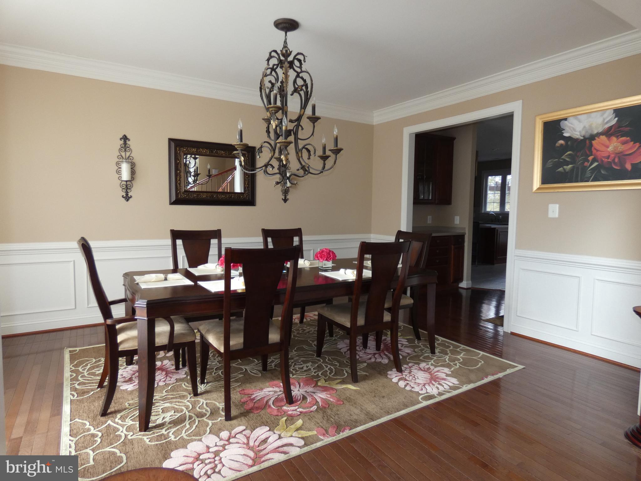 BROAD RUN OAKS - Residential