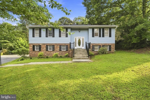 Homes For Sale - 2725 Cove Point Road<br/> Calvert County, LUSBY, MD 20657