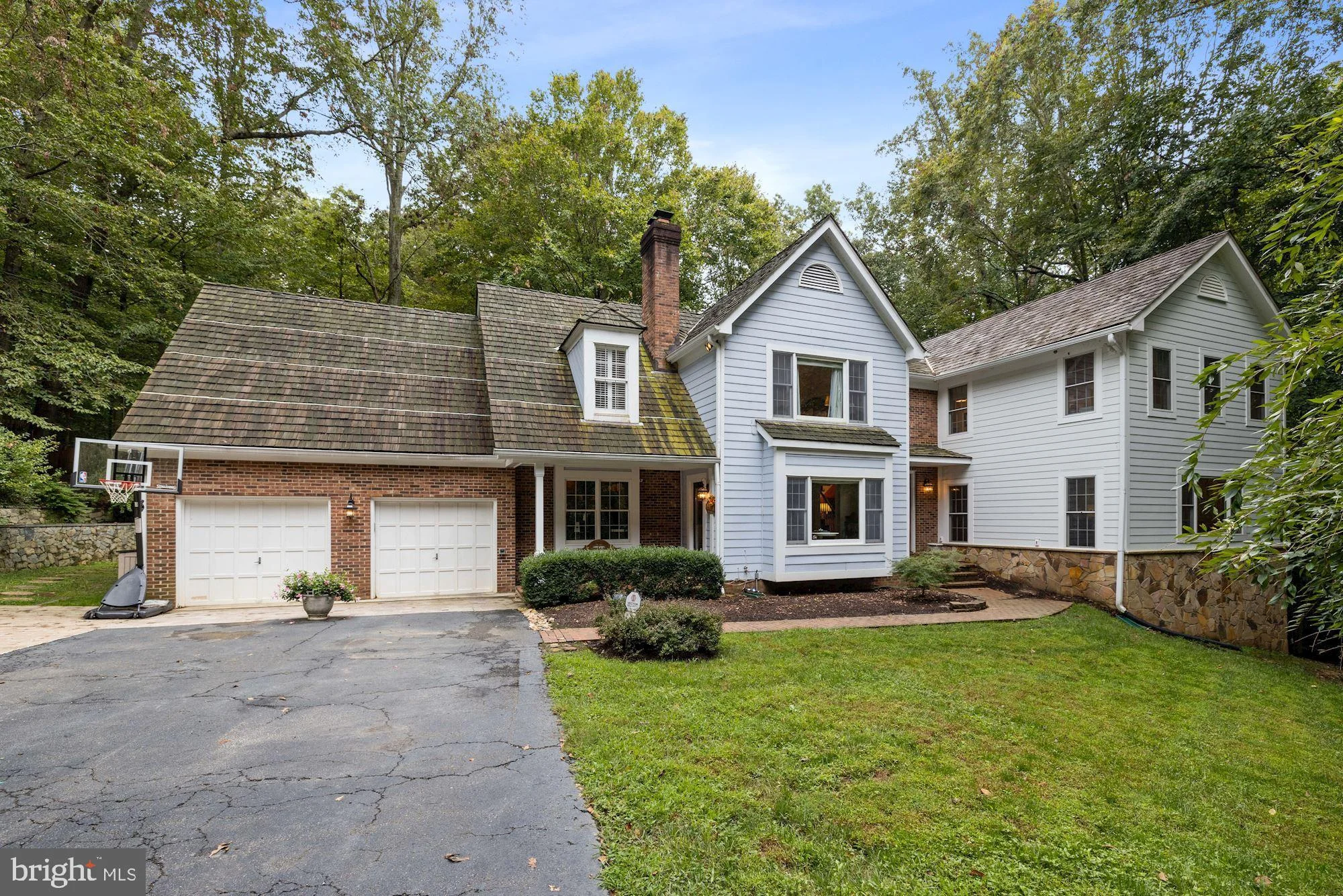 9109 Maria Avenue, Great Falls, VA 22066
