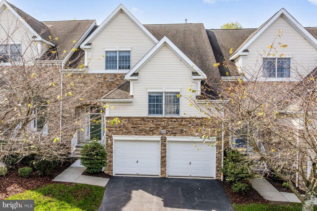 Photo of 610 Quaker Ridge Terrace, EASTON, PA 18042 (MLS # PANH2008754)