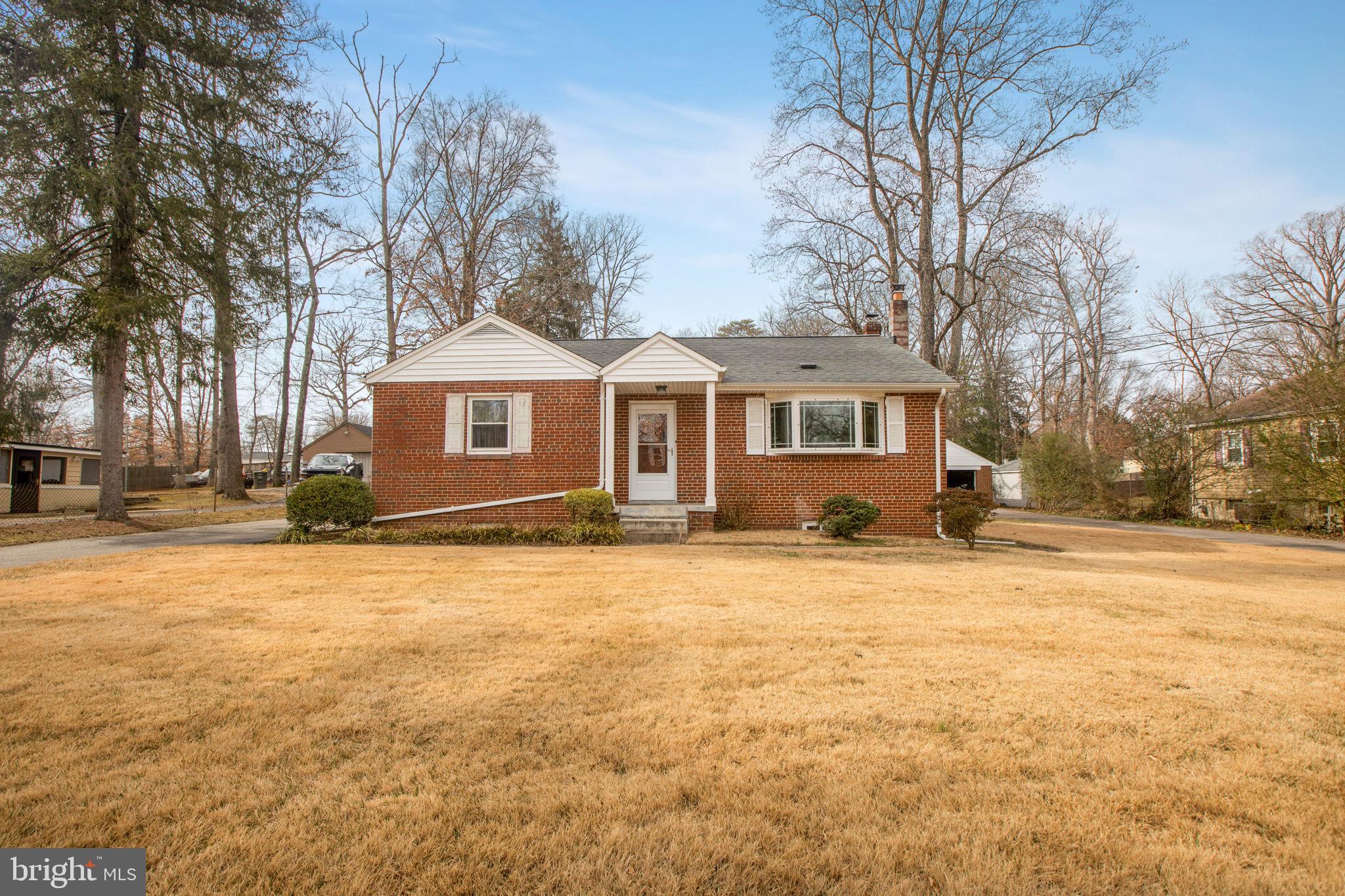 SURRATTS MANOR - Residential