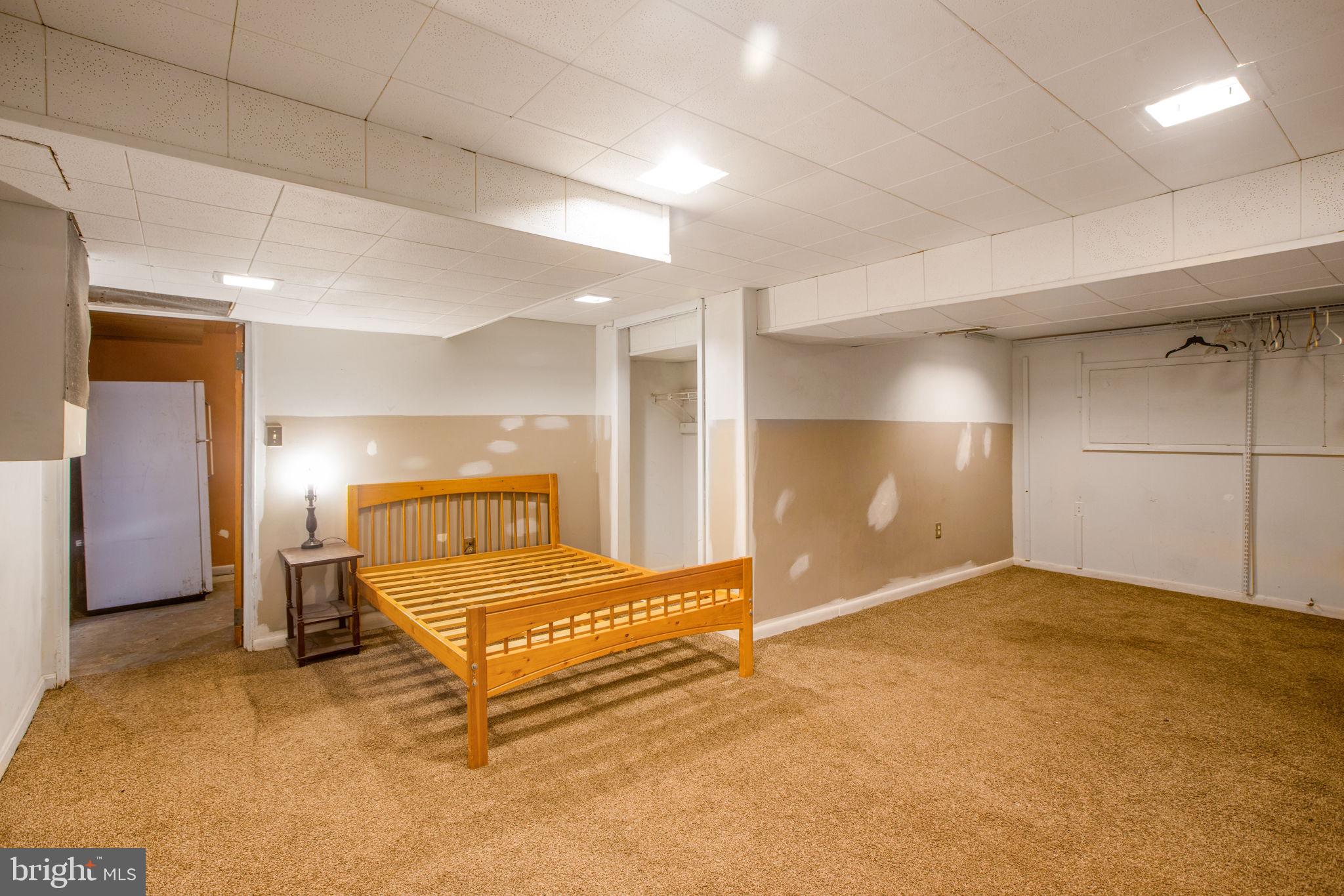 SURRATTS MANOR - Residential