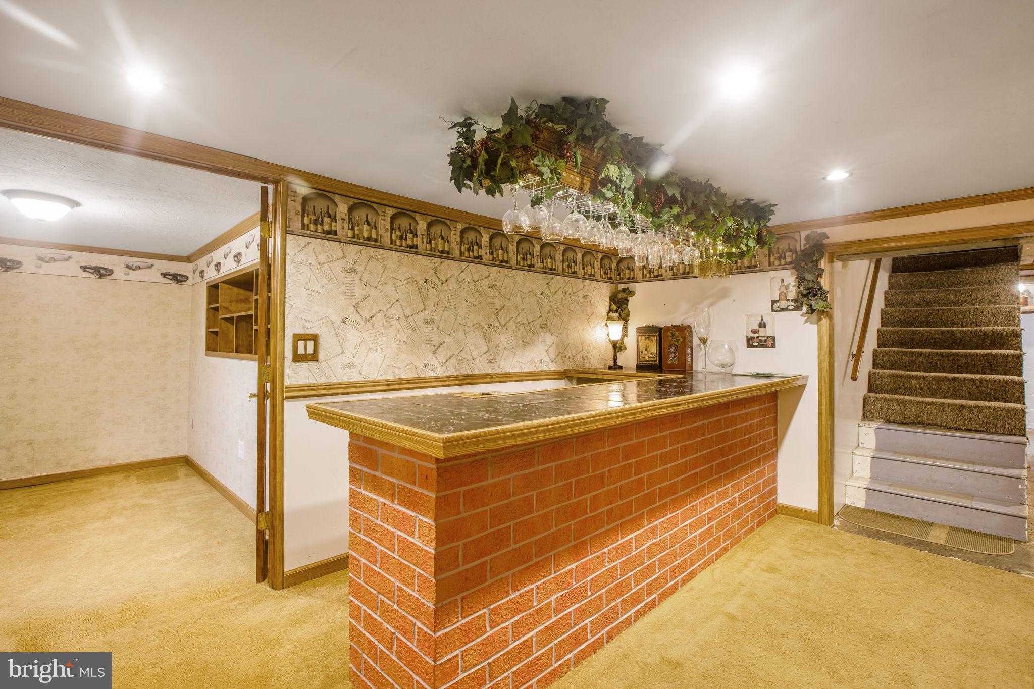 SURRATTS MANOR - Residential