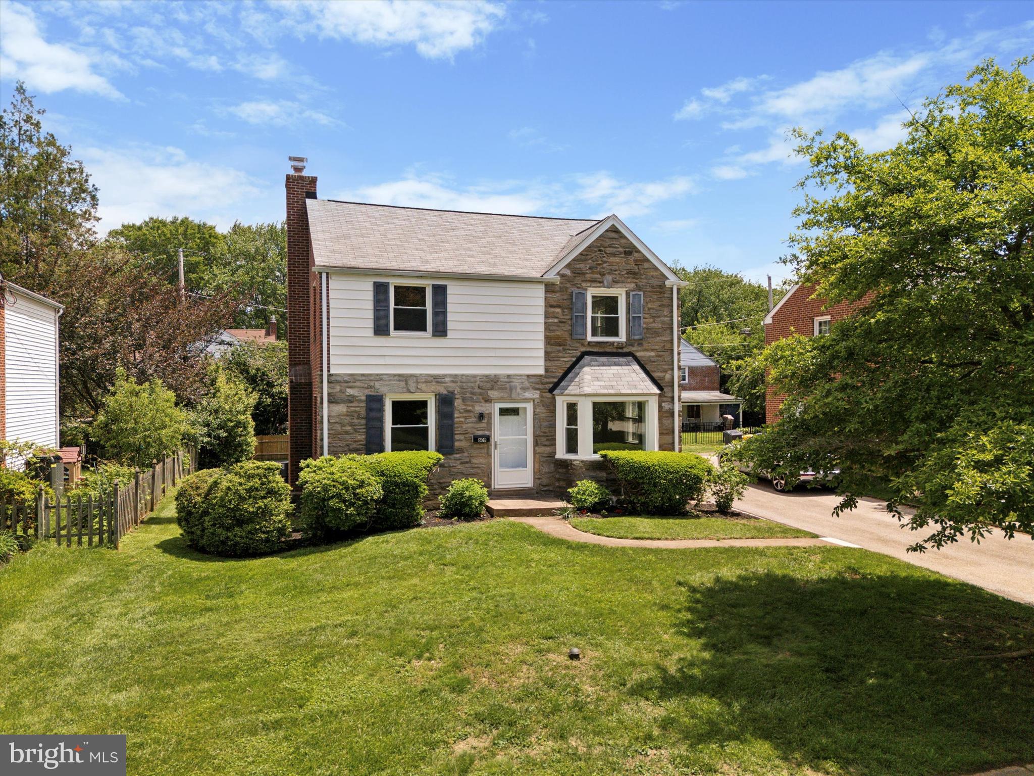 609 LATHAM DRIVE