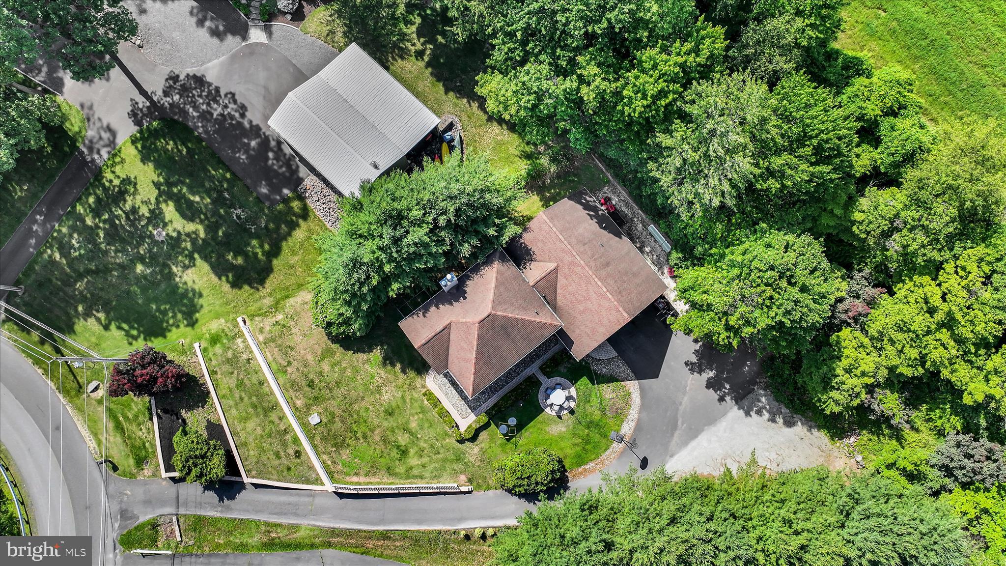 2129 WYNONAH DRIVE