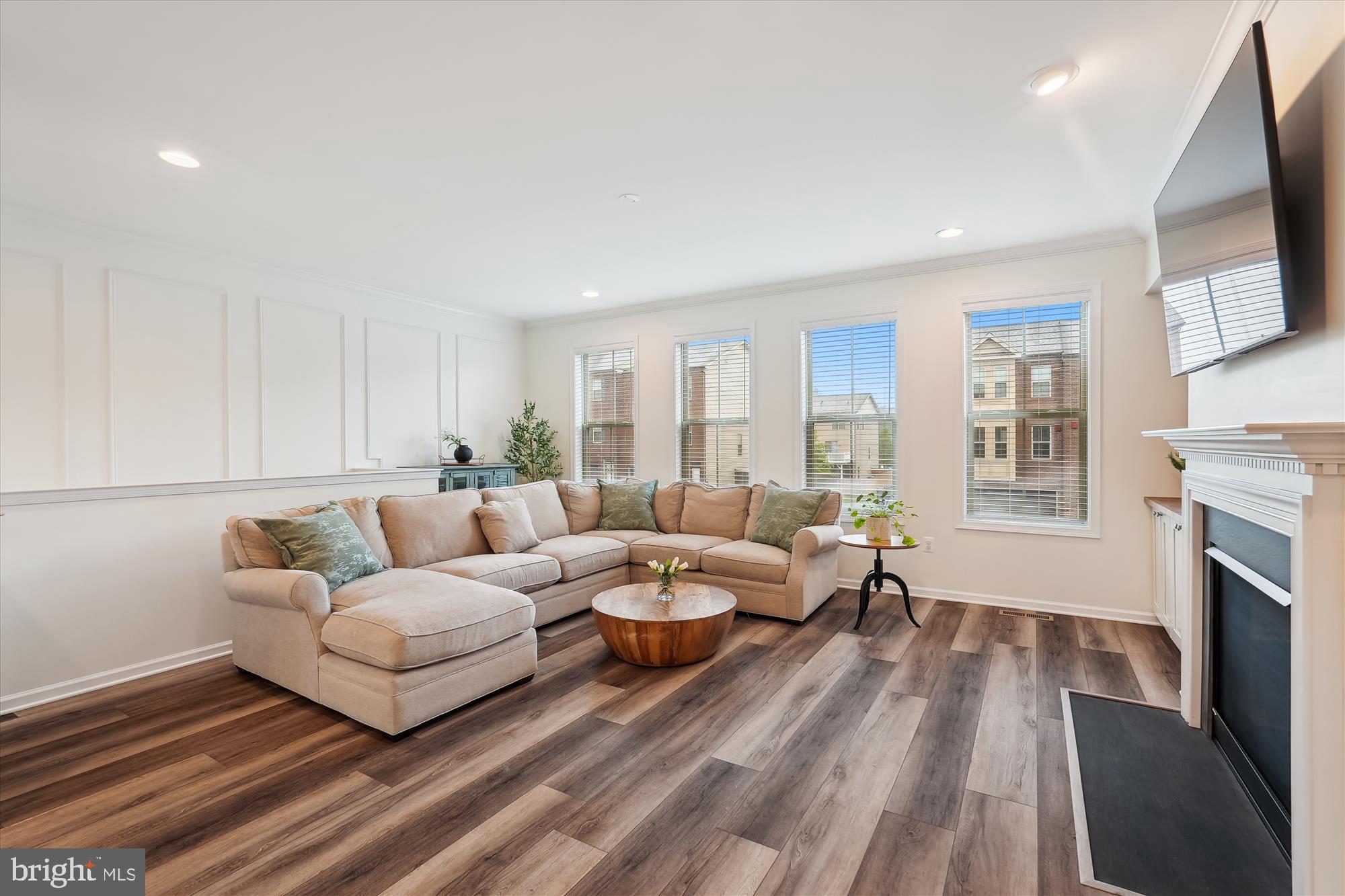 6837 WILLIAM WHITE WAY