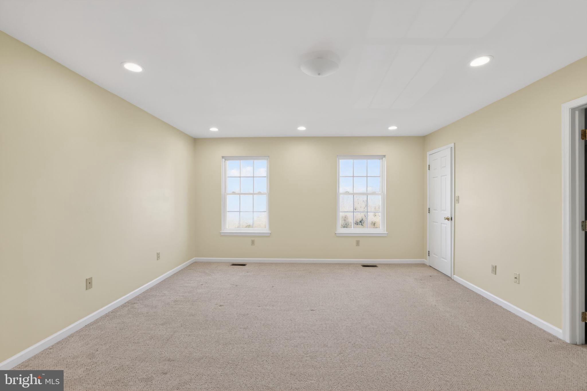 TIMBER KNOLLS - Residential