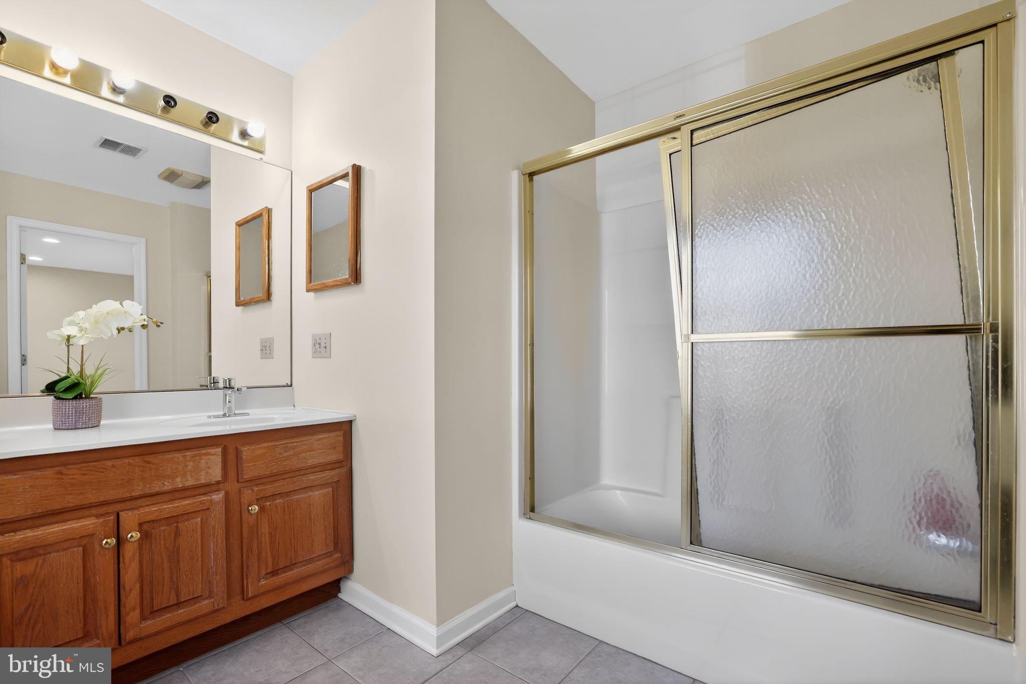 TIMBER KNOLLS - Residential