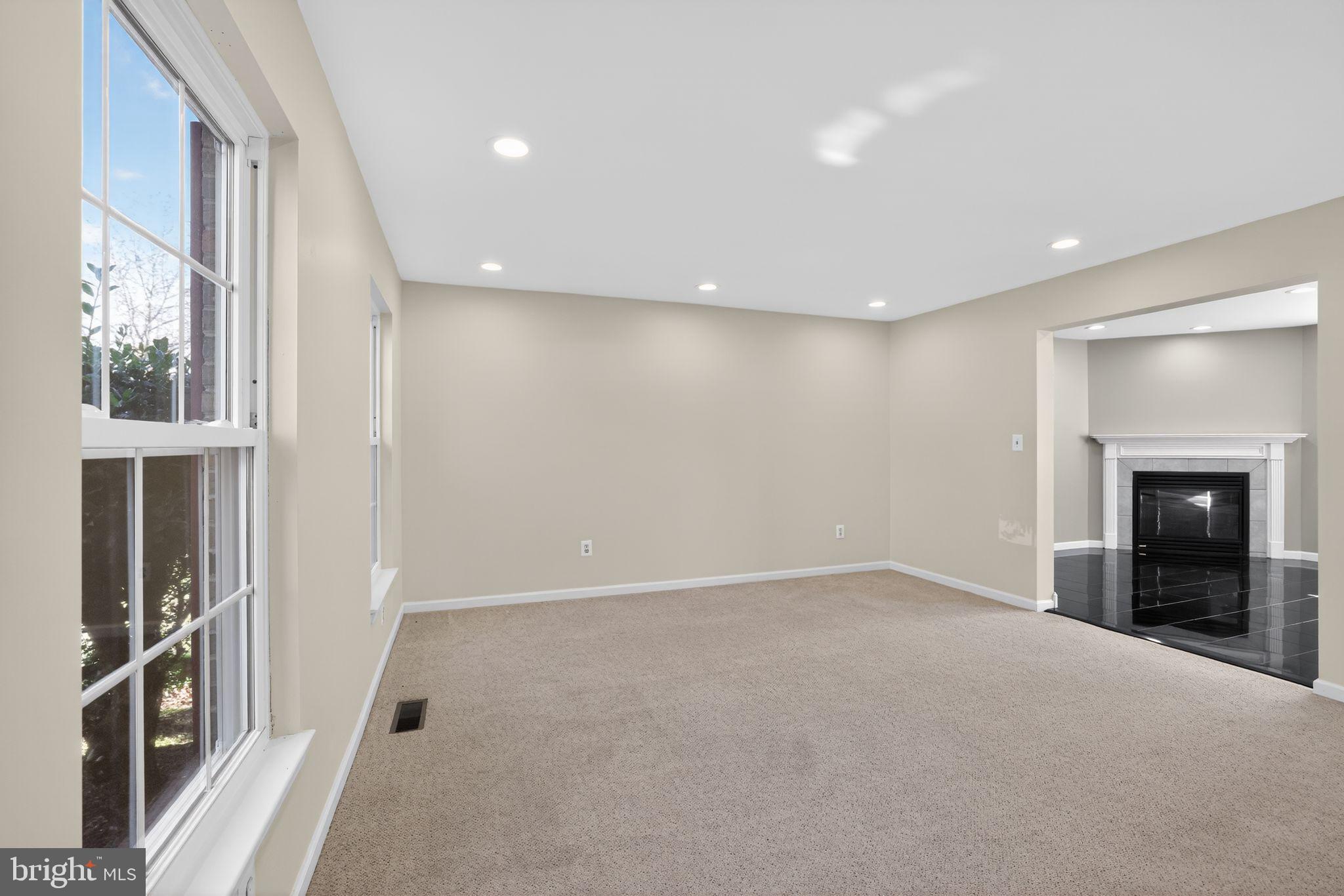 TIMBER KNOLLS - Residential