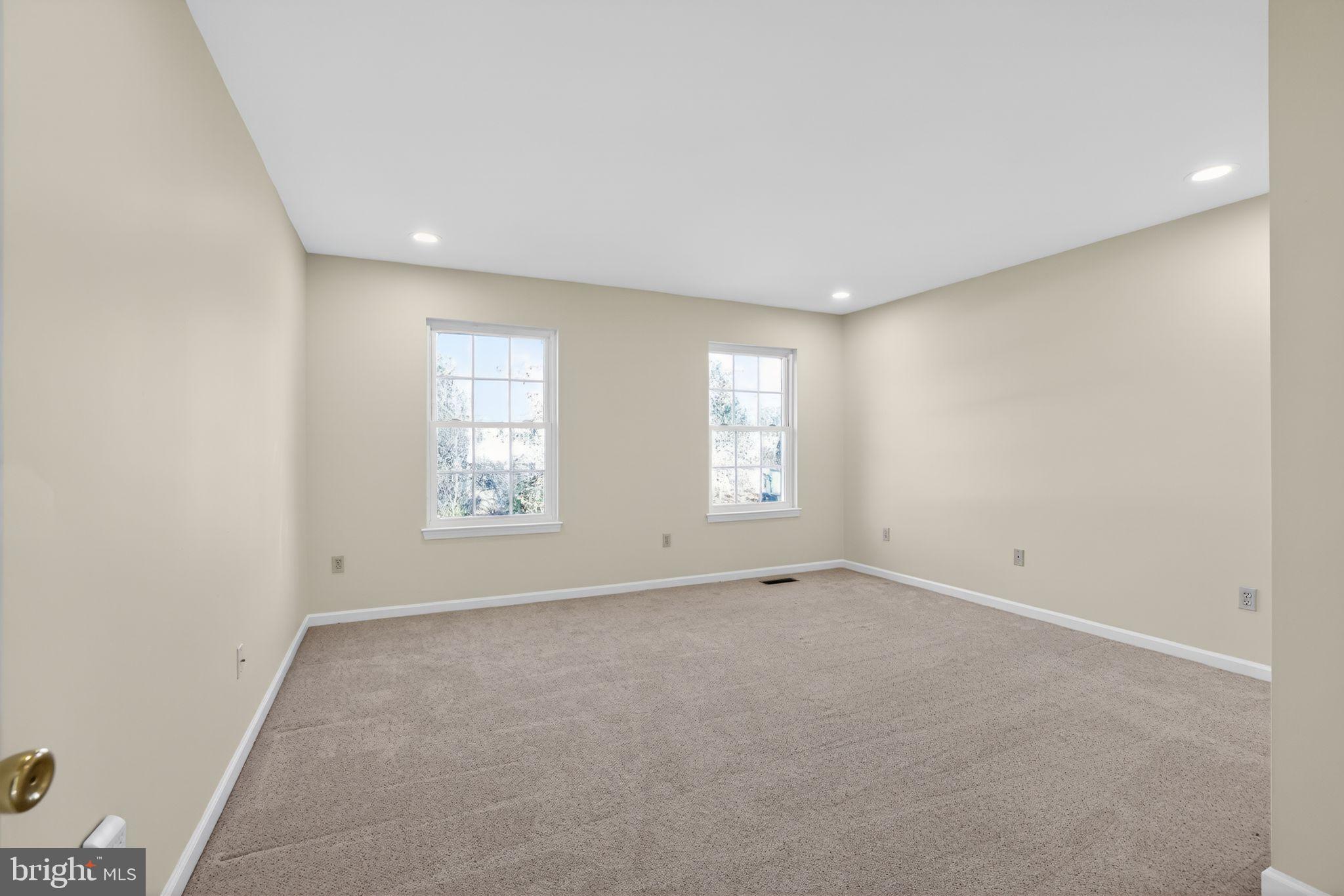 TIMBER KNOLLS - Residential