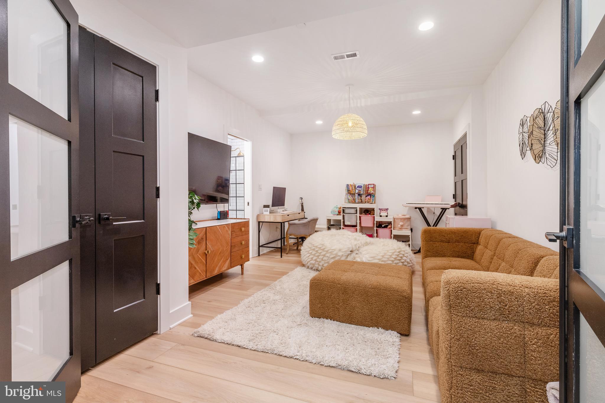 LISETER - Residential