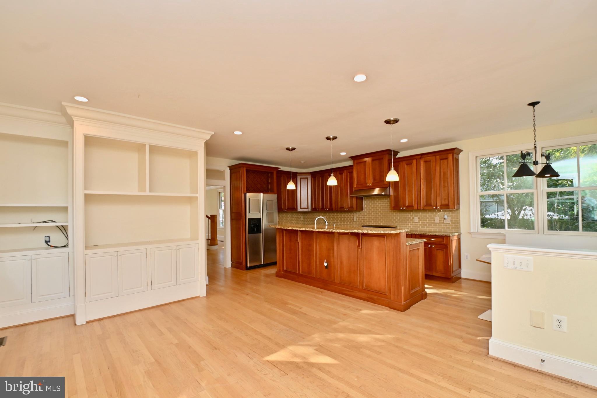 ROSEMONT - Residential Lease