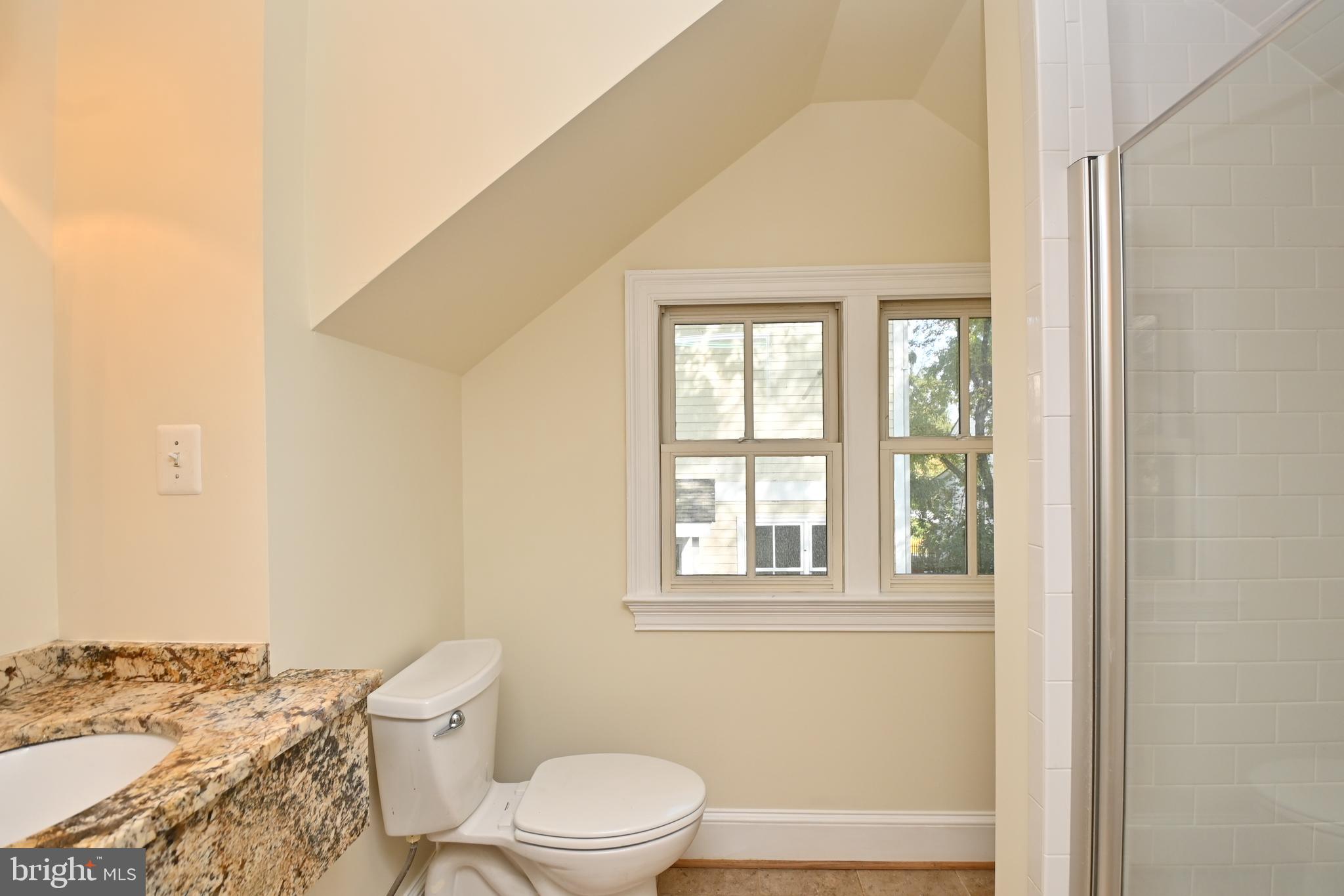 ROSEMONT - Residential Lease