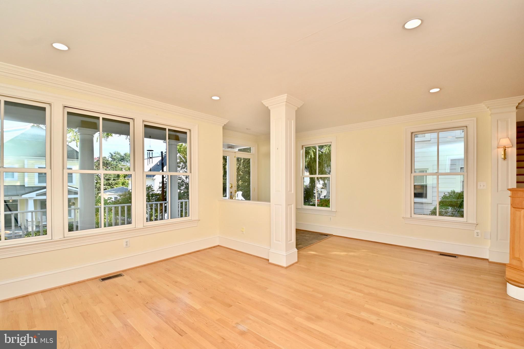 ROSEMONT - Residential Lease