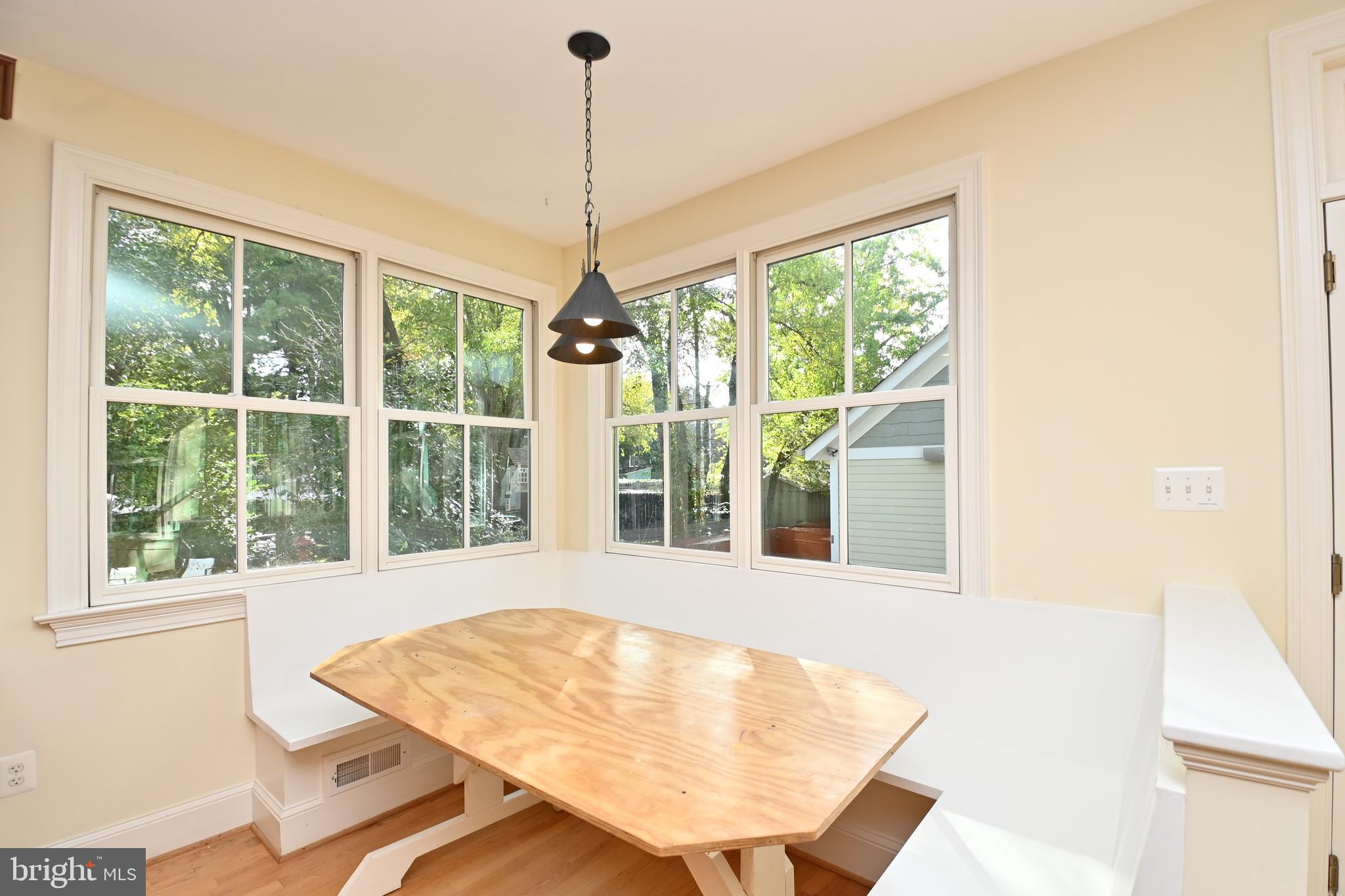 ROSEMONT - Residential Lease